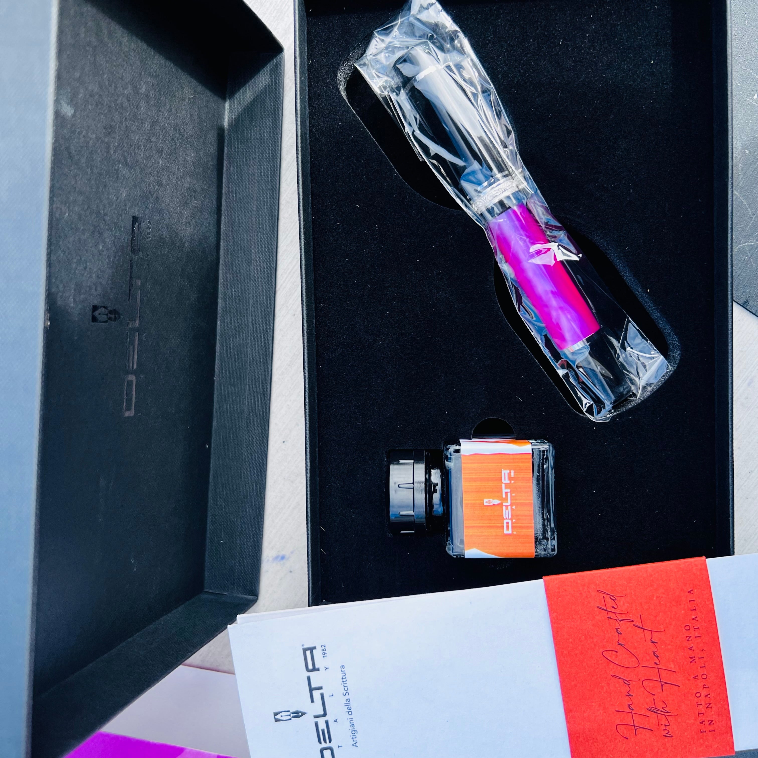 Delta DV Original Rosa Fountain Pen - Black - Pen Boutique Exclusive-Pen Boutique Ltd