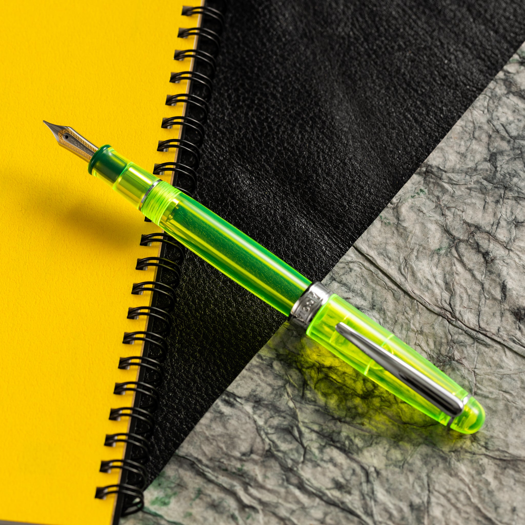 Taccia Spotlight Fountain Pen - Highlighter Vision-Pen Boutique Ltd