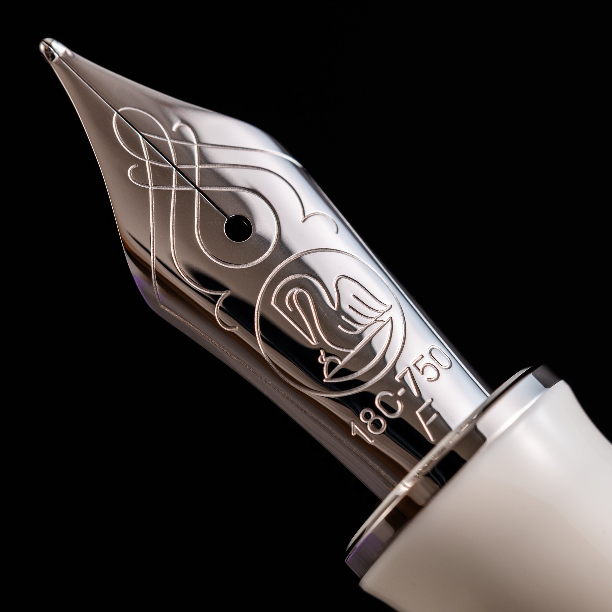 Pelikan Toledo Fountain Pen - M910 White (Special Edition) - Pen Boutique Ltd