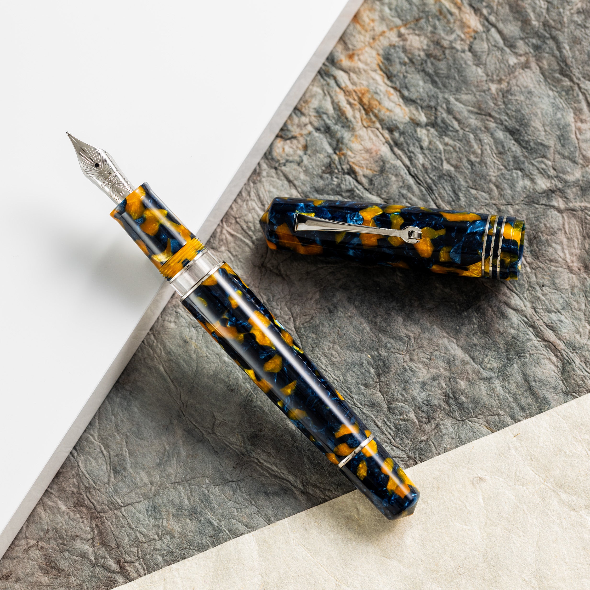 Leonardo Momento Zero Grande 2.0 Fountain Pen - Crepuscolo - Silver Trim-Pen Boutique Ltd