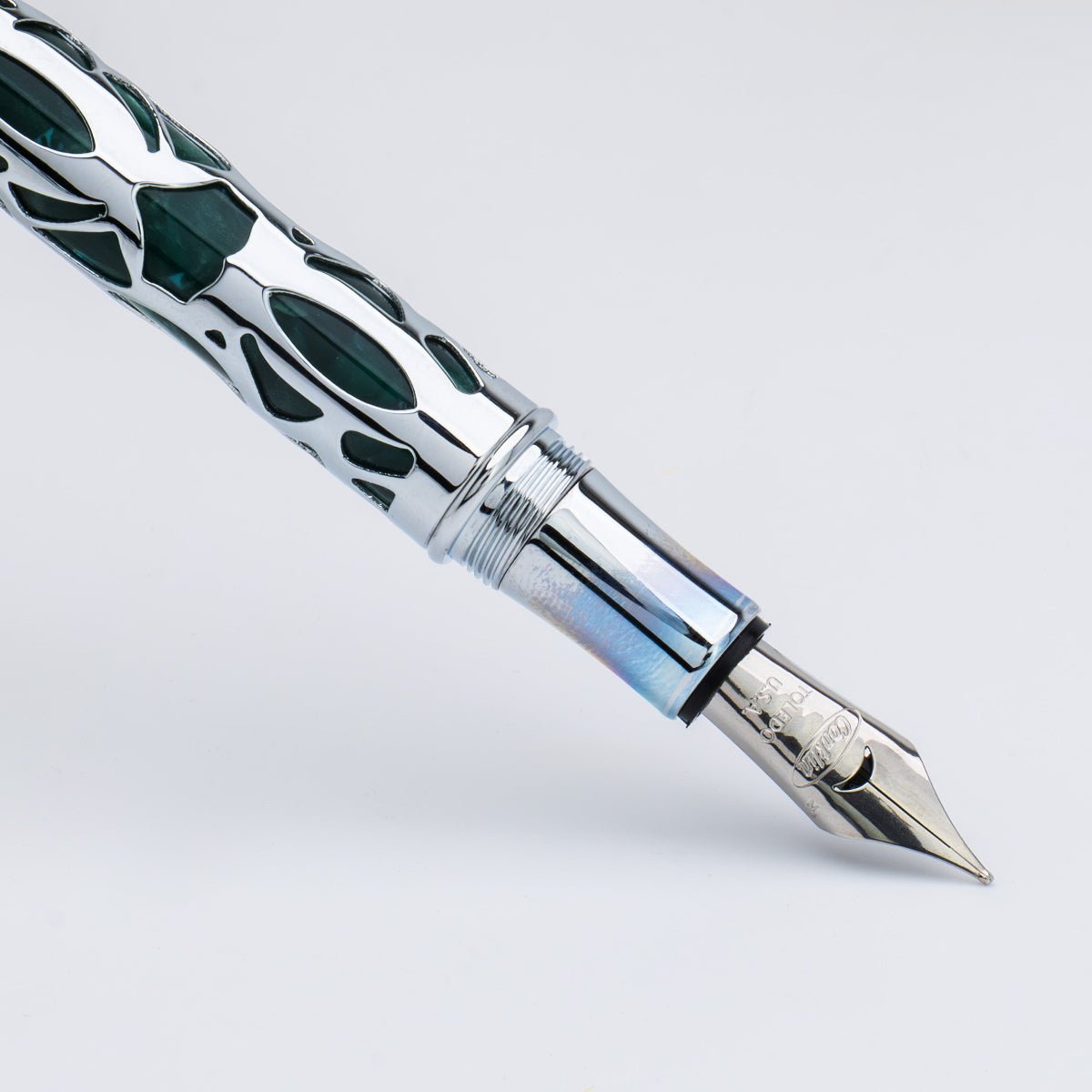 Conklin Endura Fountain Pen - Deco Crest Green - Pen Boutique Ltd