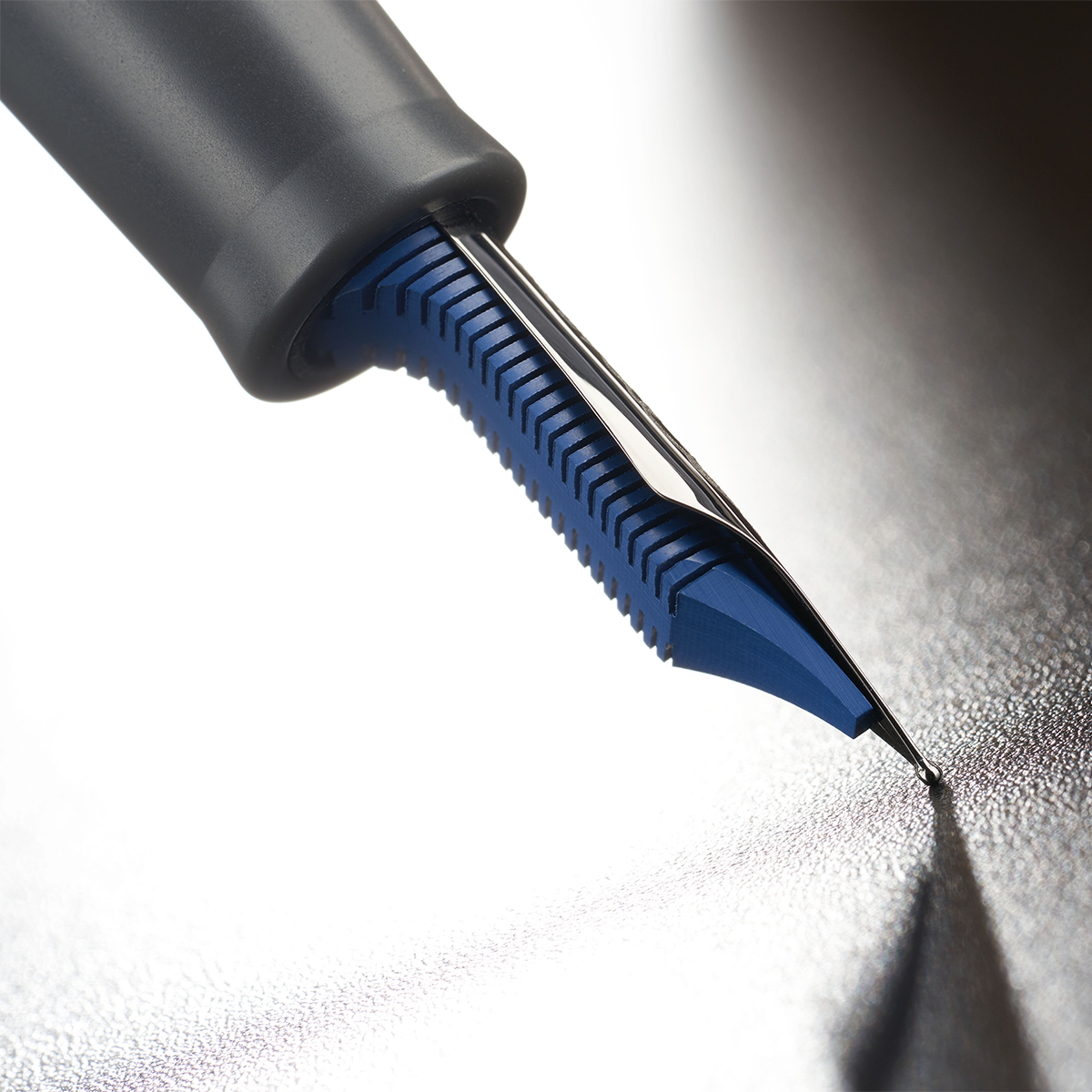 Delta Limited Edition Fountain Pen - Prestige Matte (Mid-Size-Plus)-Pen Boutique Ltd