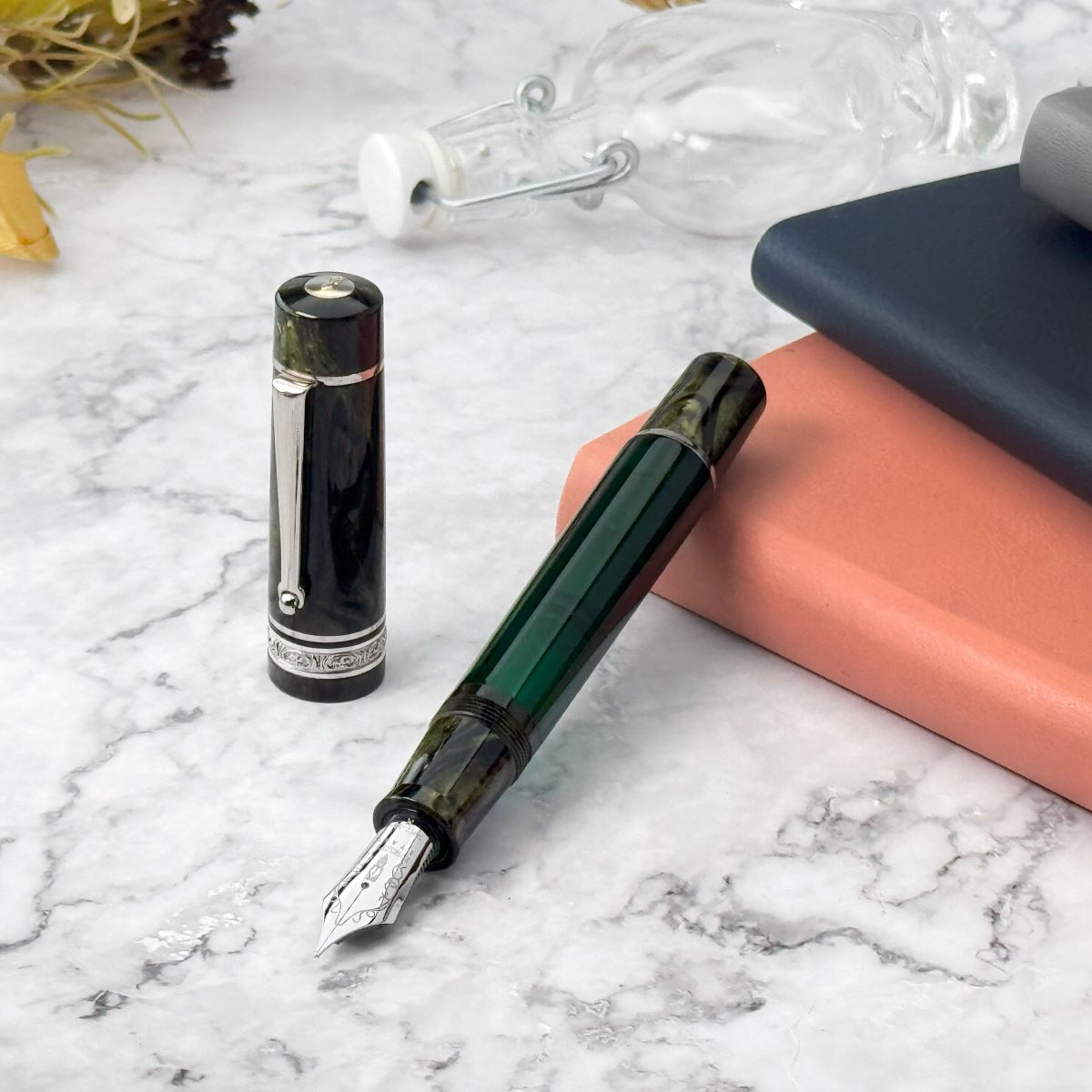 Delta Limited Edition Fountain Pen - Royal Green (Mid - Size - Plus) ( Limited ) - Pen Boutique Ltd