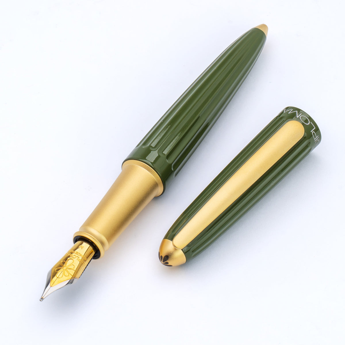 Diplomat Aero Fountain Pen - Olive Drab (Pen Boutique Exclusive)-Pen Boutique Ltd