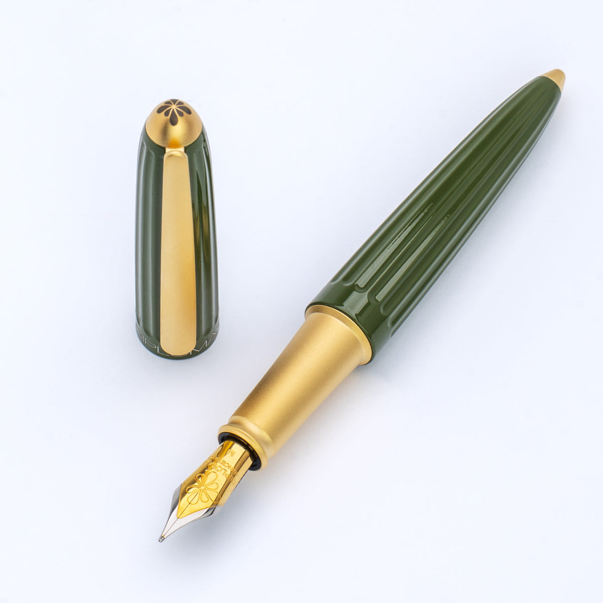 Diplomat Aero Fountain Pen - Olive Drab (Pen Boutique Exclusive)-Pen Boutique Ltd