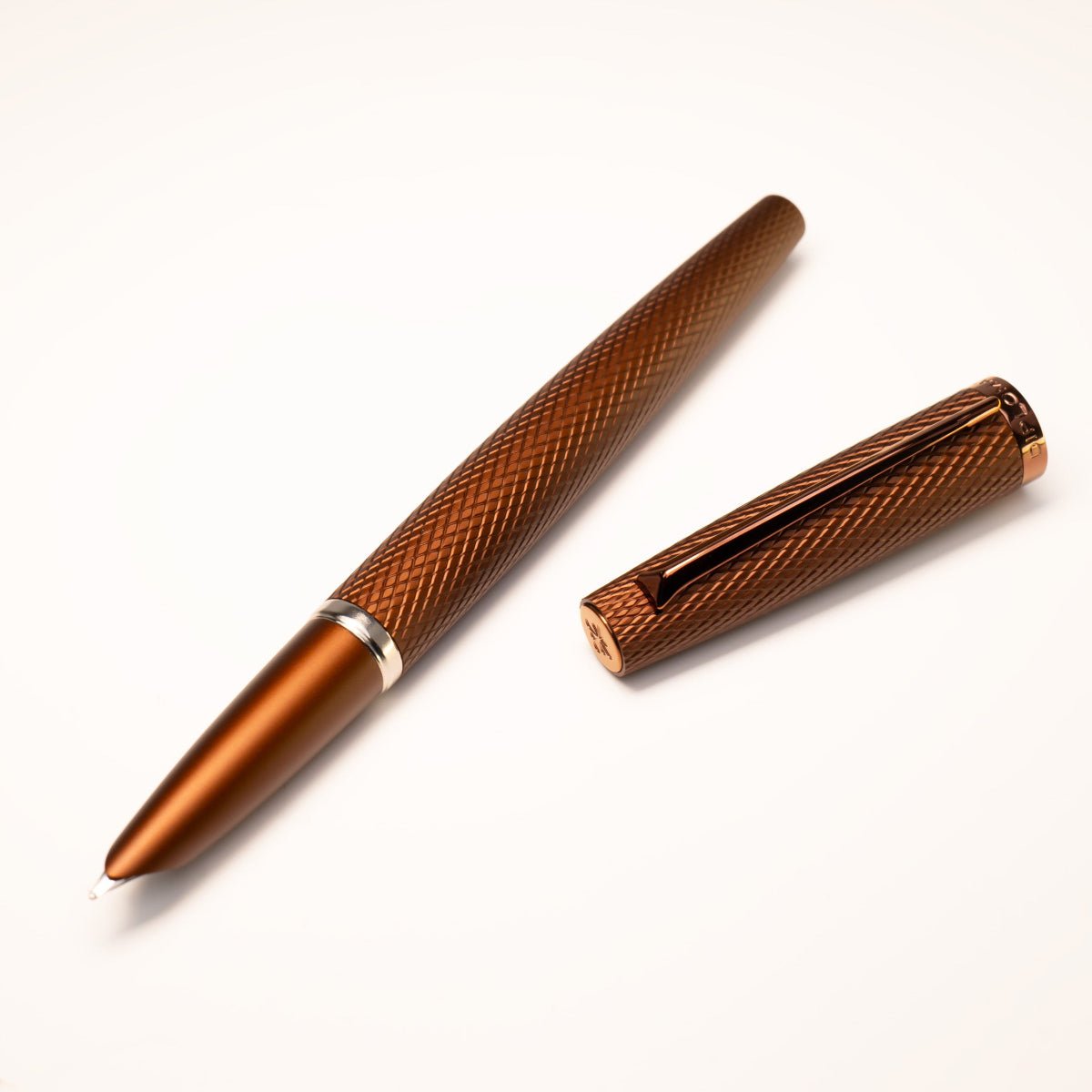 Diplomat Viper Fountain Pen - Brown - Pen Boutique Ltd