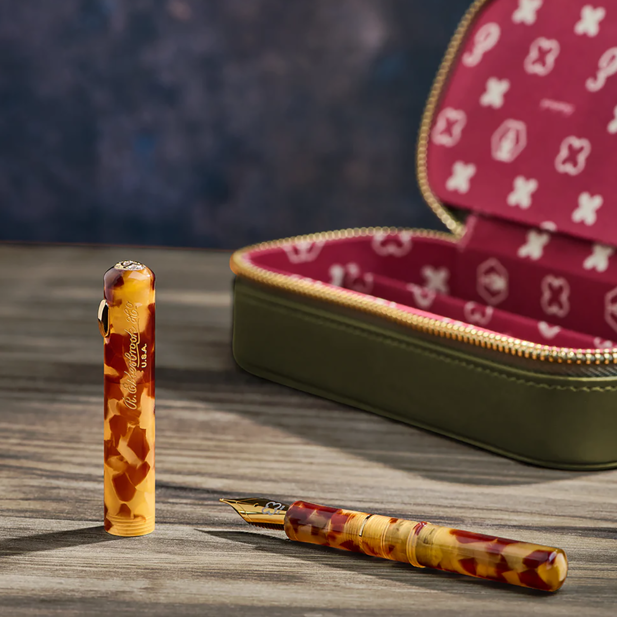 Esterbrook Niblet Fountain Pen - Honeycomb - Gold Trim-Pen Boutique Ltd