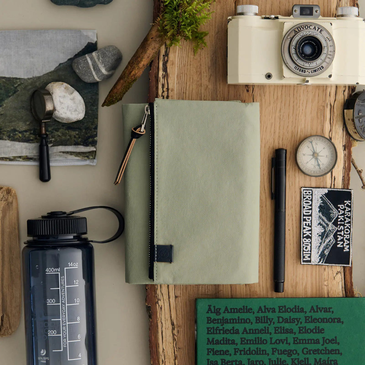 Hobonichi Cousin 2027 English Book & Cover - Tragen: Oakmoss- A6-Pen Boutique Ltd