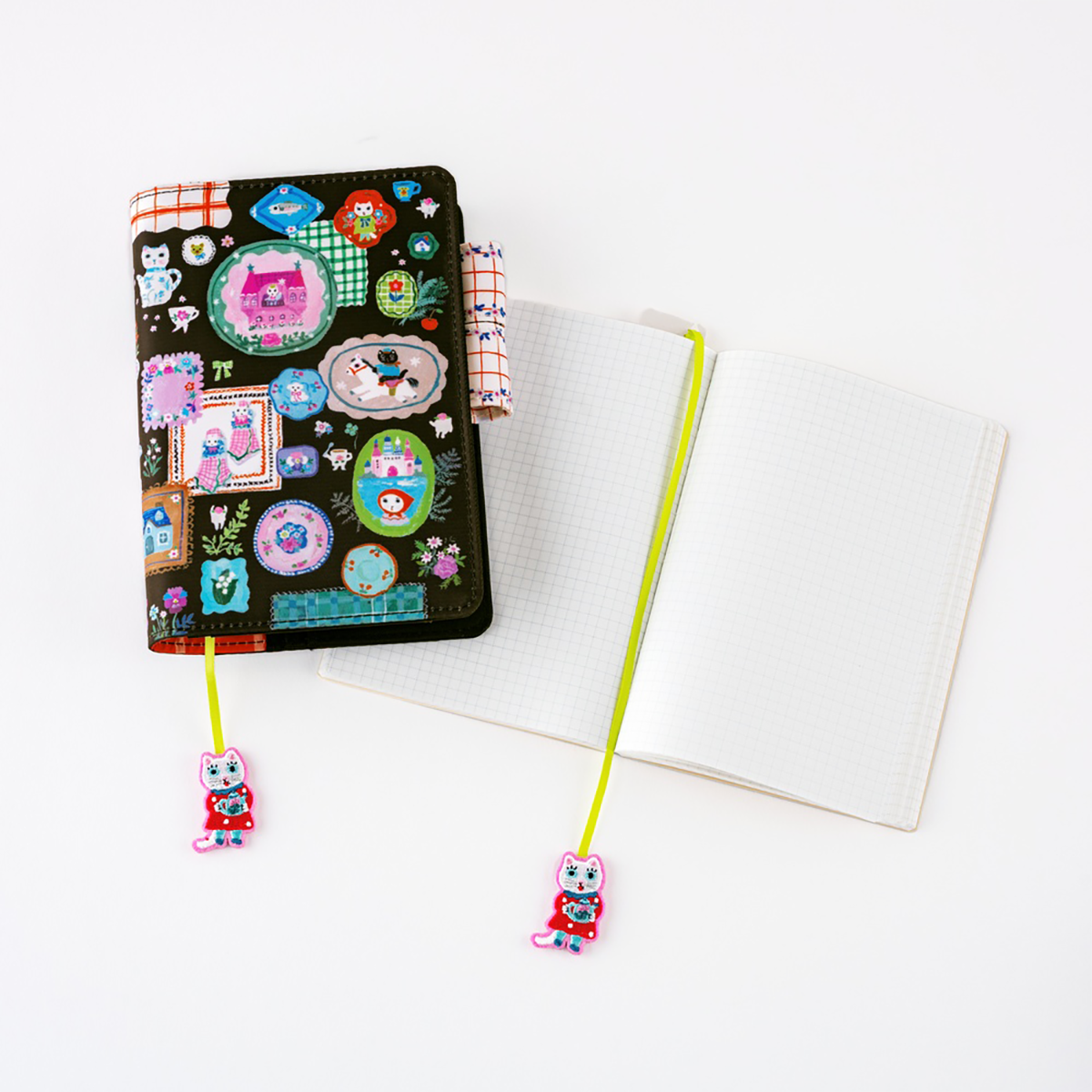 Hobonichi Embroidered Bookmark - Yumi Kitagishi - White Cat-Pen Boutique Ltd