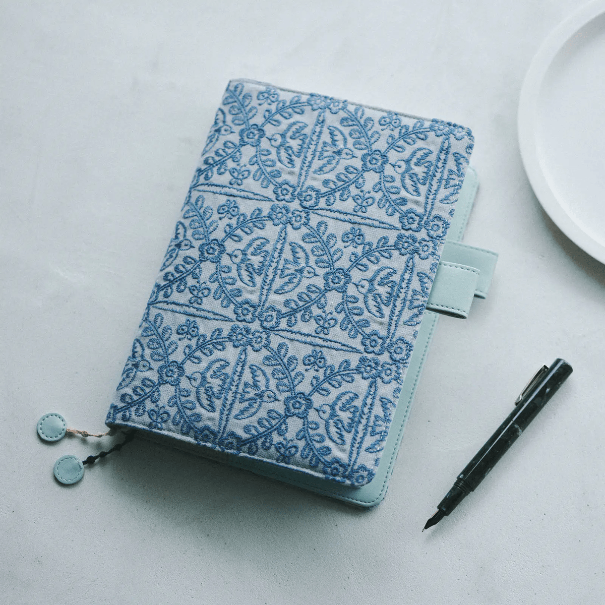 Hobonichi Japanese Cover - Minä Perhonen: Felice (Blue) - A5 - Pen Boutique Ltd