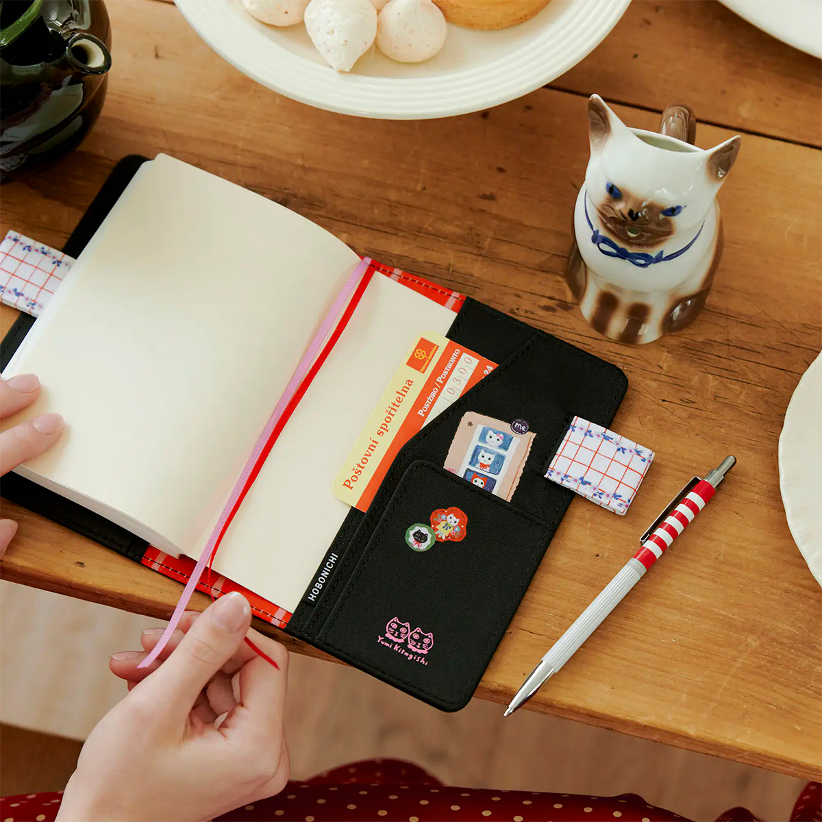 Hobonichi English Book & Cover - Yumi Kitagishi: White Cat's Table Decorations - A6 (January Start)-Pen Boutique Ltd