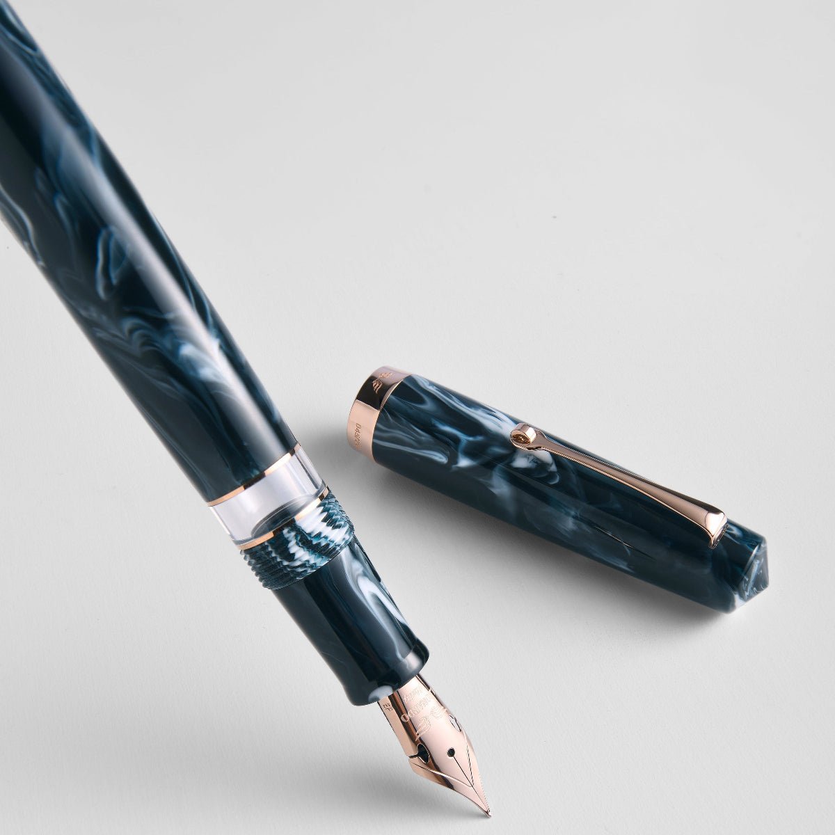 Leonardo Momento Magico Fountain Pen - 2026 Fantasie Arctic Blast - Rose Gold Trim - Pen Boutique Ltd