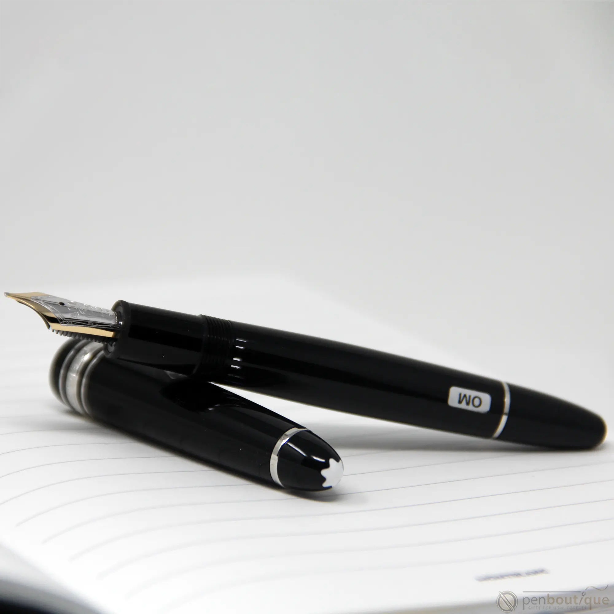 Montblanc Meisterstuck Fountain Pen - Black - Platinum Trim - Legrand - 146 size-Pen Boutique Ltd