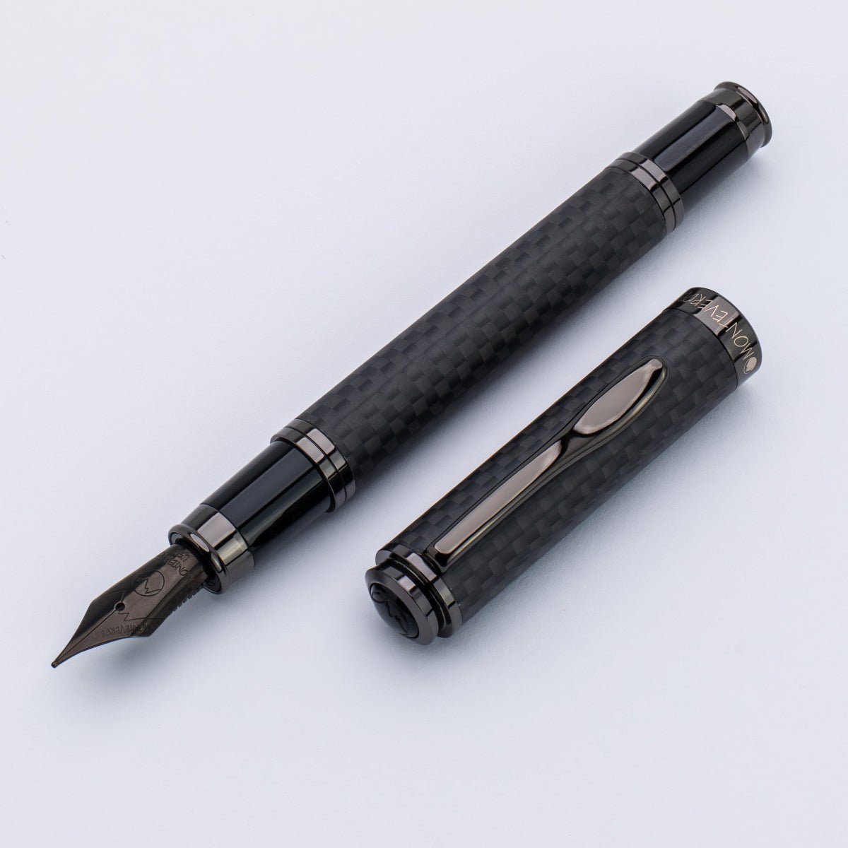 Monteverde Innova Fountain Pen - Matte Carbon Fiber - Gunmetal Trim - Pen Boutique Ltd
