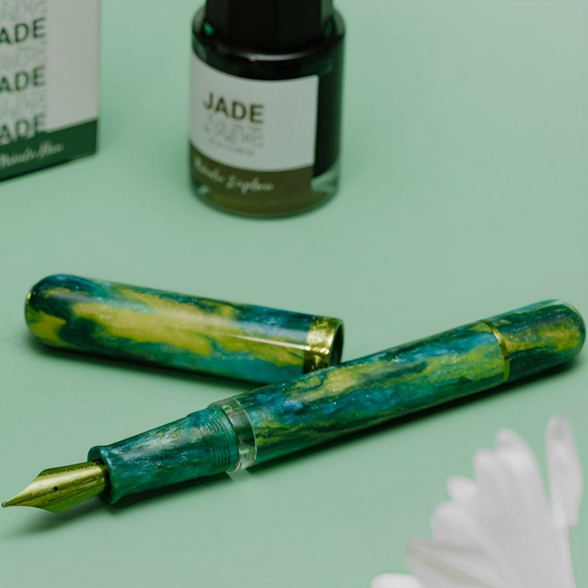 Nahvalur Voyage Fountain Pen - The Spring Nahvalur