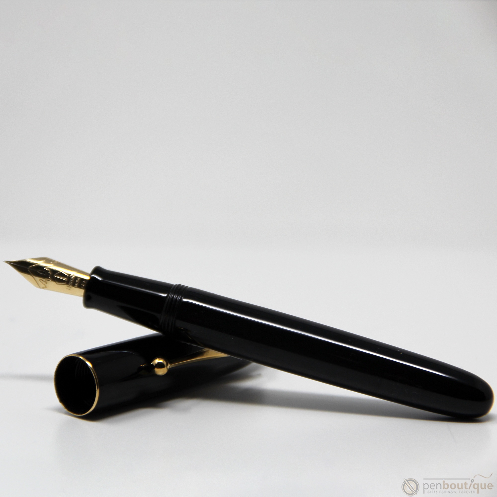 Namiki Yukari Royale Fountain Pen - Urushi Black-Pen Boutique Ltd