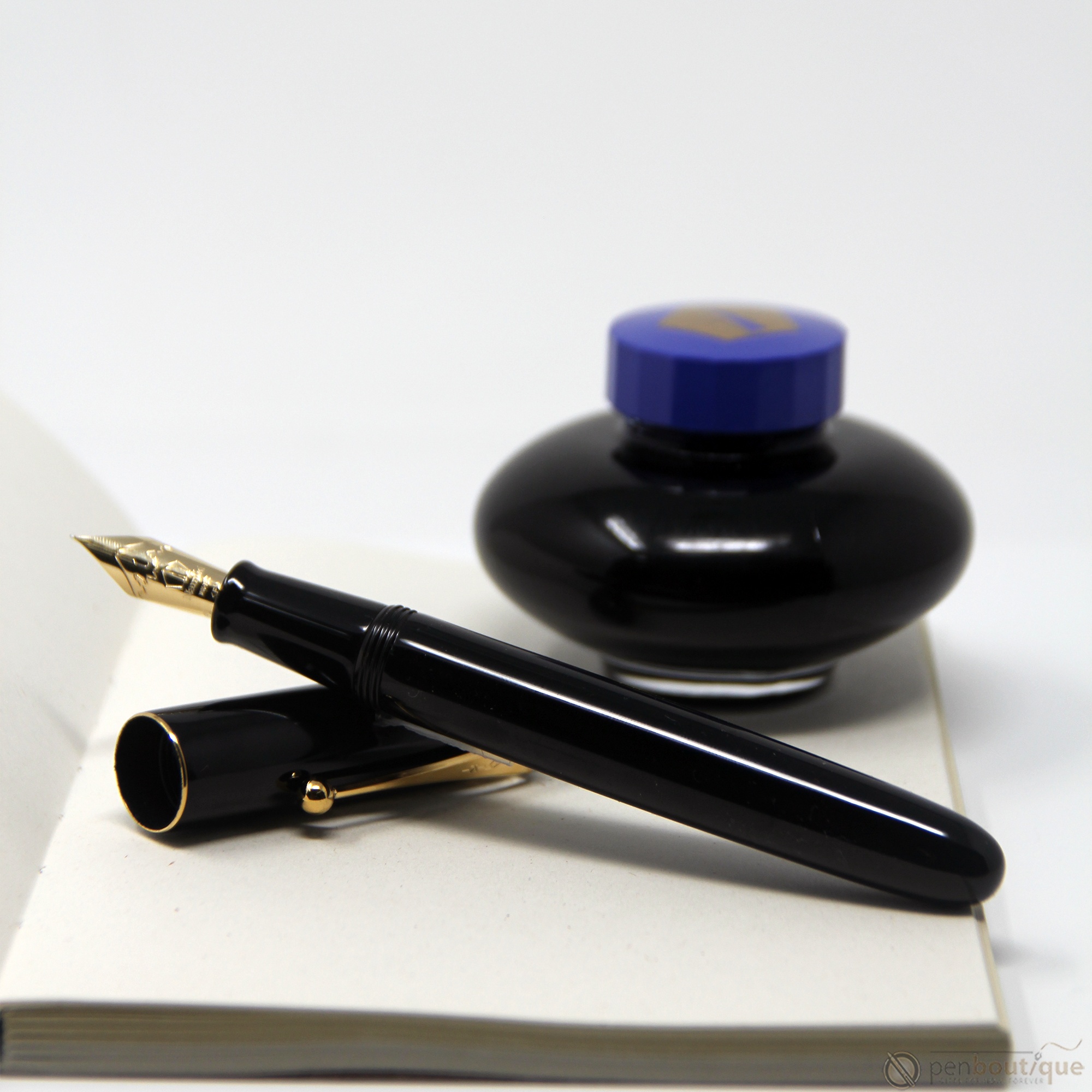 Namiki Yukari Royale Fountain Pen - Urushi Black-Pen Boutique Ltd