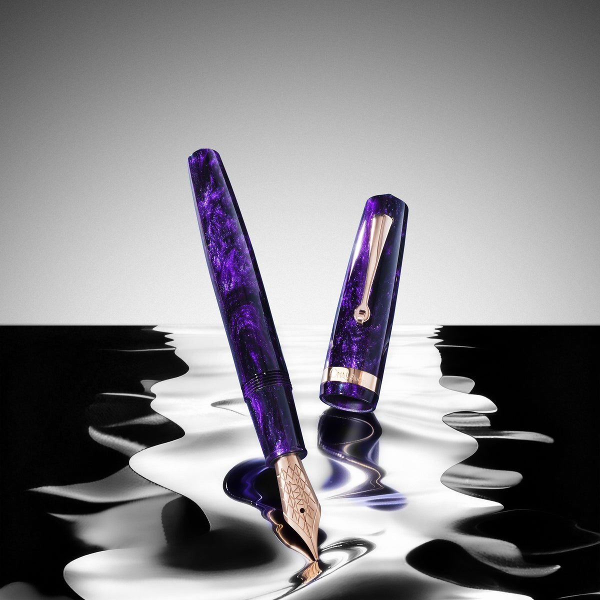 Omas Studio Fountain Pen - Ametista Profondo