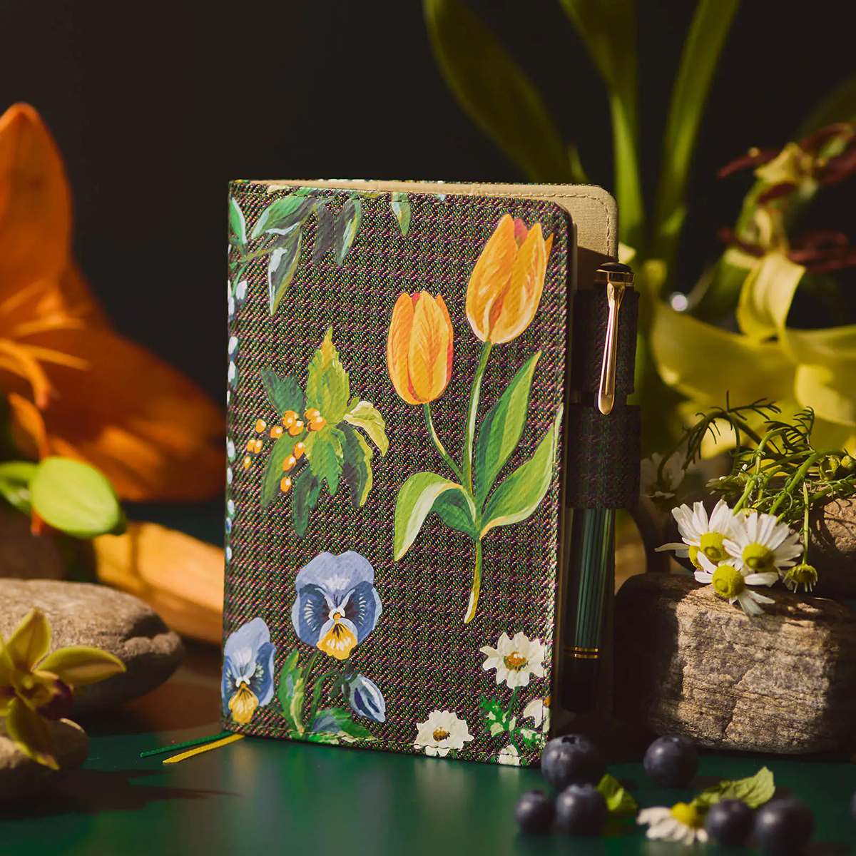 Hobonichi Techo Original Book & Cover - Tolight Garden of Botany - A6-Pen Boutique Ltd