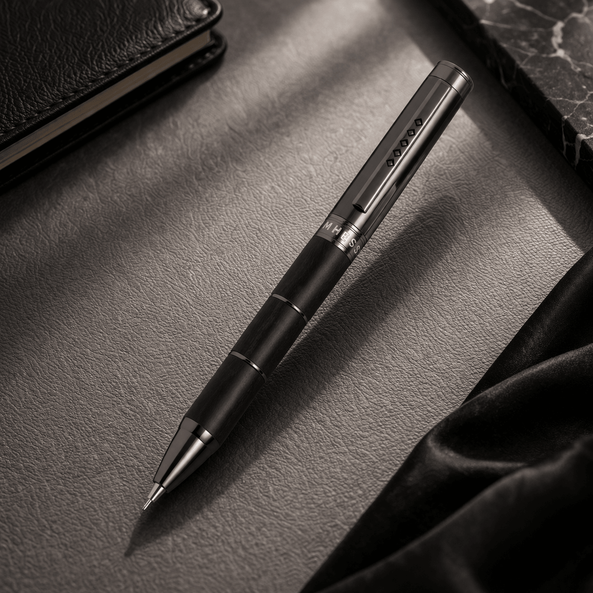 Tom Hessin Revolution Charcoal Mechanical Pencil - Wooden Barrel & Gunmetal Trim - Pen Boutique Ltd