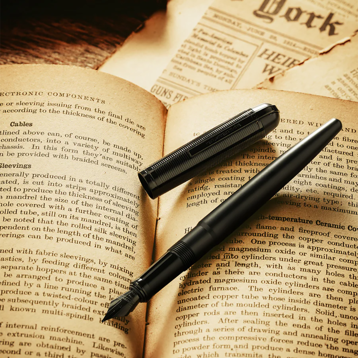 Wahl-Eversharp Skyline Fountain Pen - Aviator - Black Trim-Pen Boutique Ltd