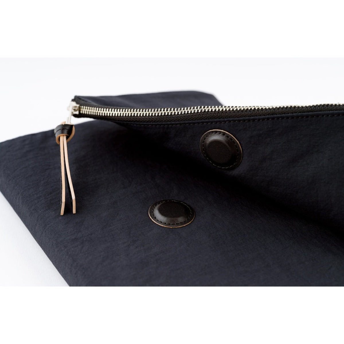 Hobonichi 2027 Cousin Cover - Tragen: Black - A5 - Pen Boutique Ltd