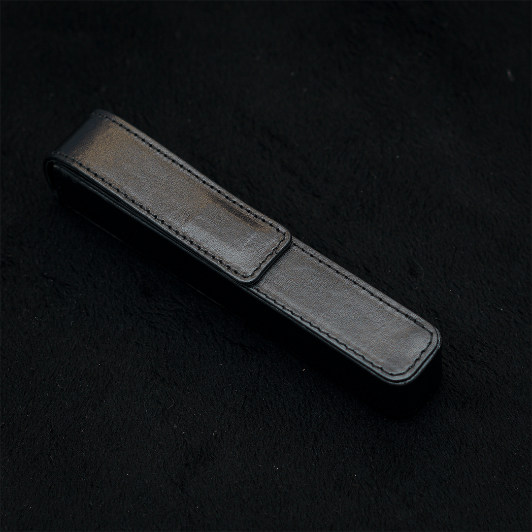 Pen Boutique Yak Leather Single Pen Box - Black - Magnetic closure - Pen Boutique Ltd