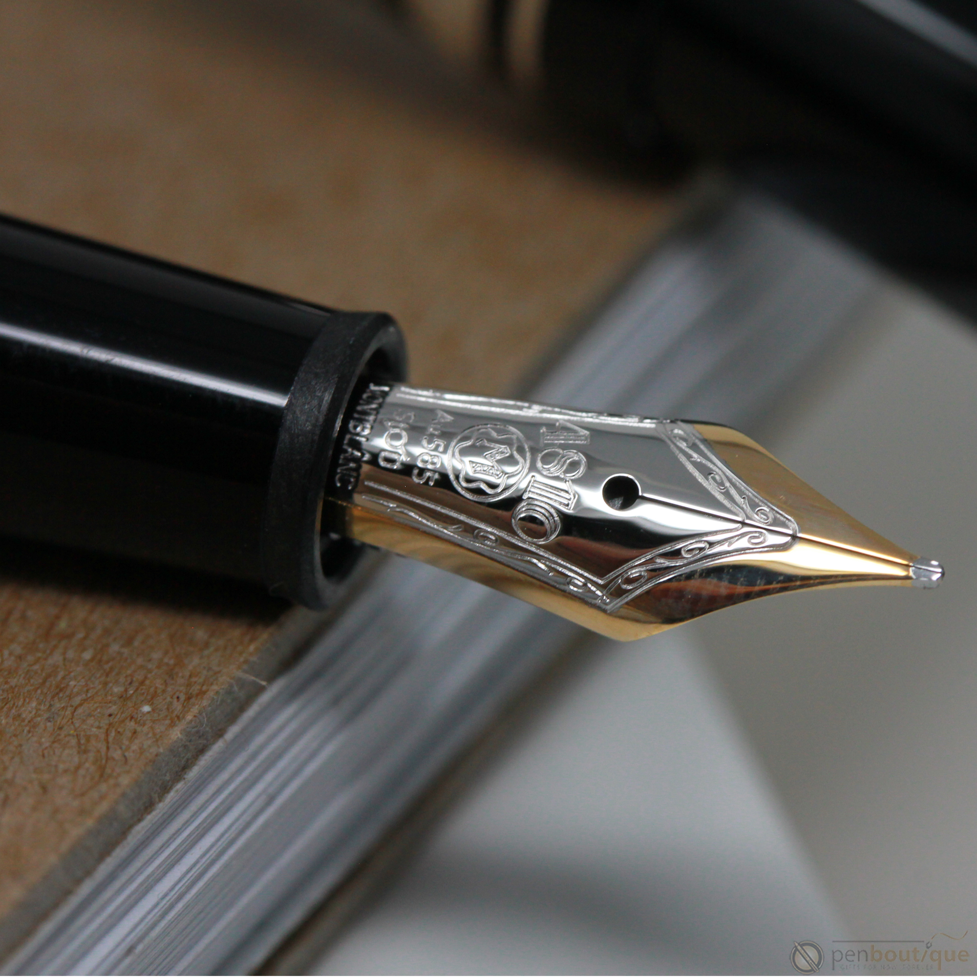 Montblanc Meisterstück Fountain Pen - UNICEF - Black - Platinum Trim - Classique-Pen Boutique Ltd