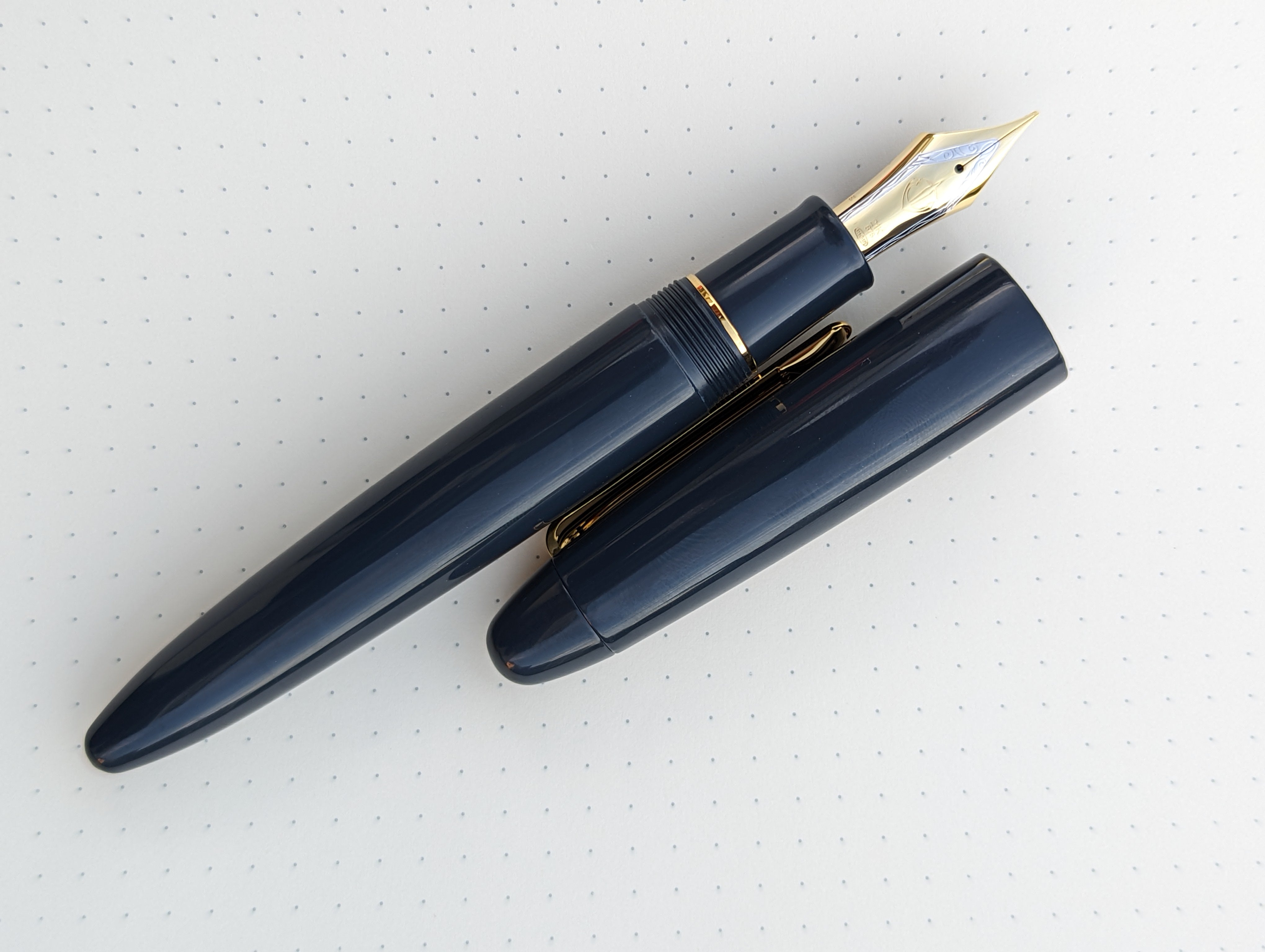 Sailor Fountain Pen - King of Pens - Urushi 'Kaga' Black (Bespoke Dealer Exclusive)-Pen Boutique Ltd