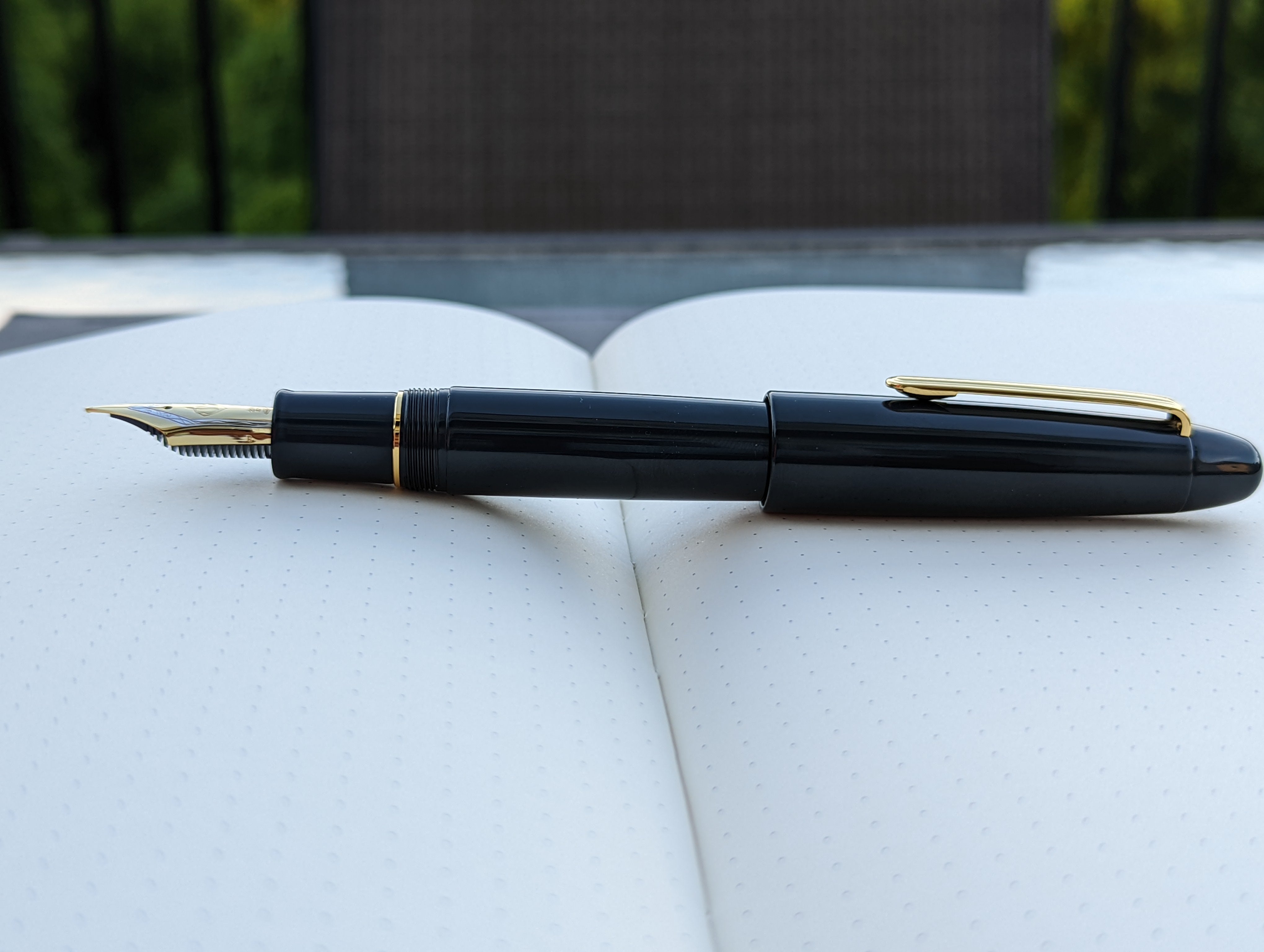 Sailor Fountain Pen - King of Pens - Urushi 'Kaga' Black (Bespoke Dealer Exclusive)-Pen Boutique Ltd