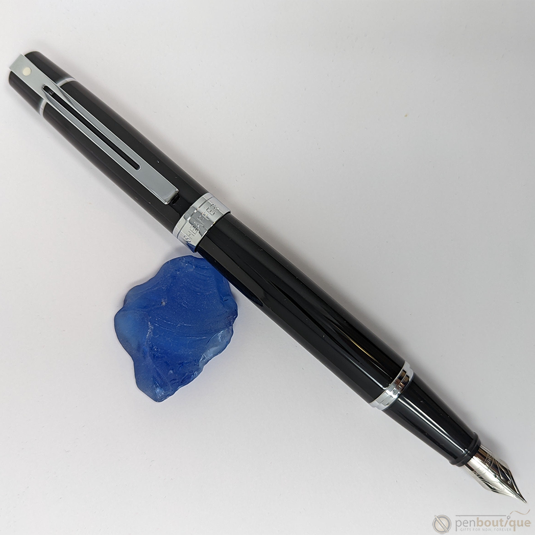 Sheaffer 300 Fountain Pen - Glossy Black Lacquer Fine-Pen Boutique Ltd