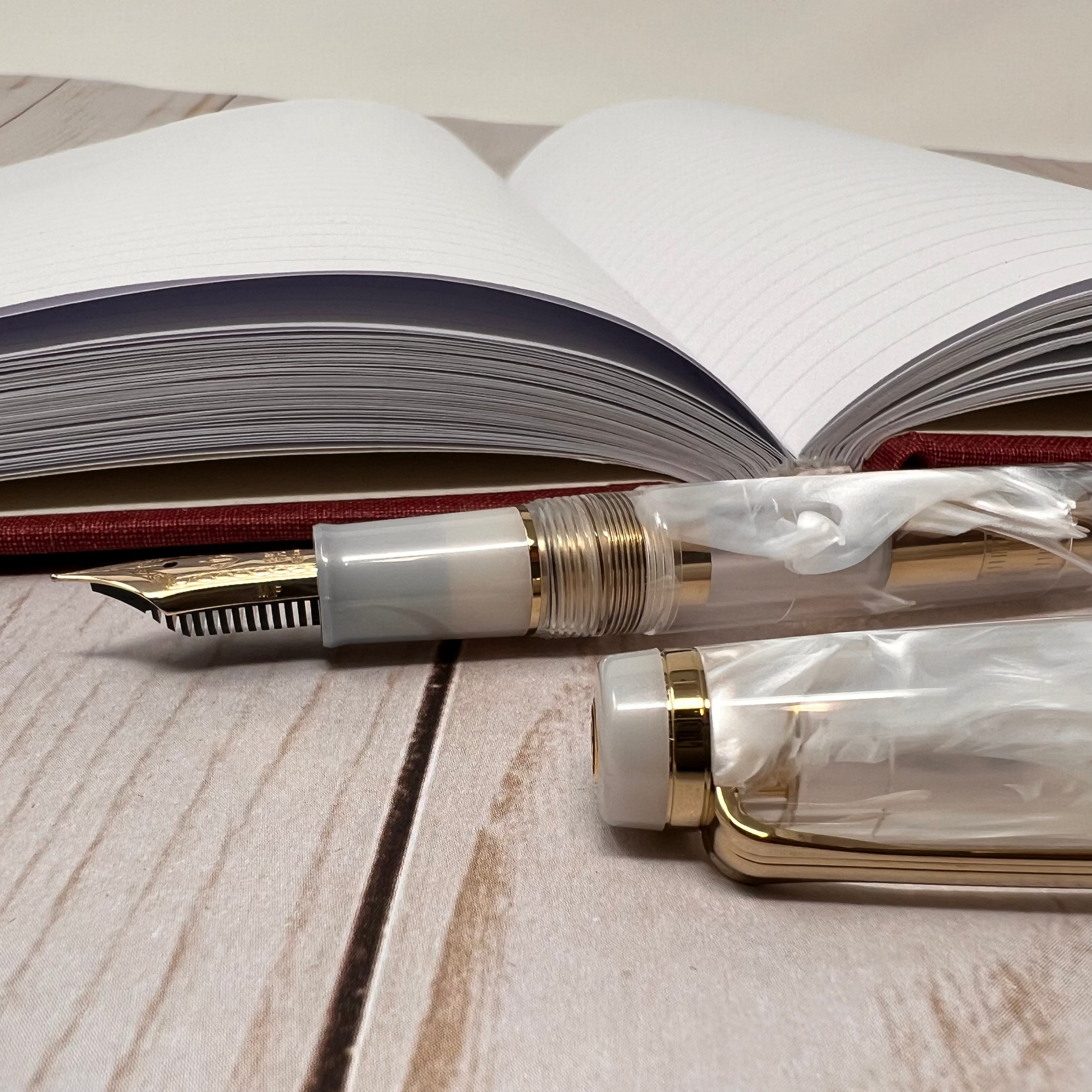Sailor Professional Gear Fountain Pen - Veilio Pearl White - Standard (Bespoke Dealer Exclusive)-Pen Boutique Ltd