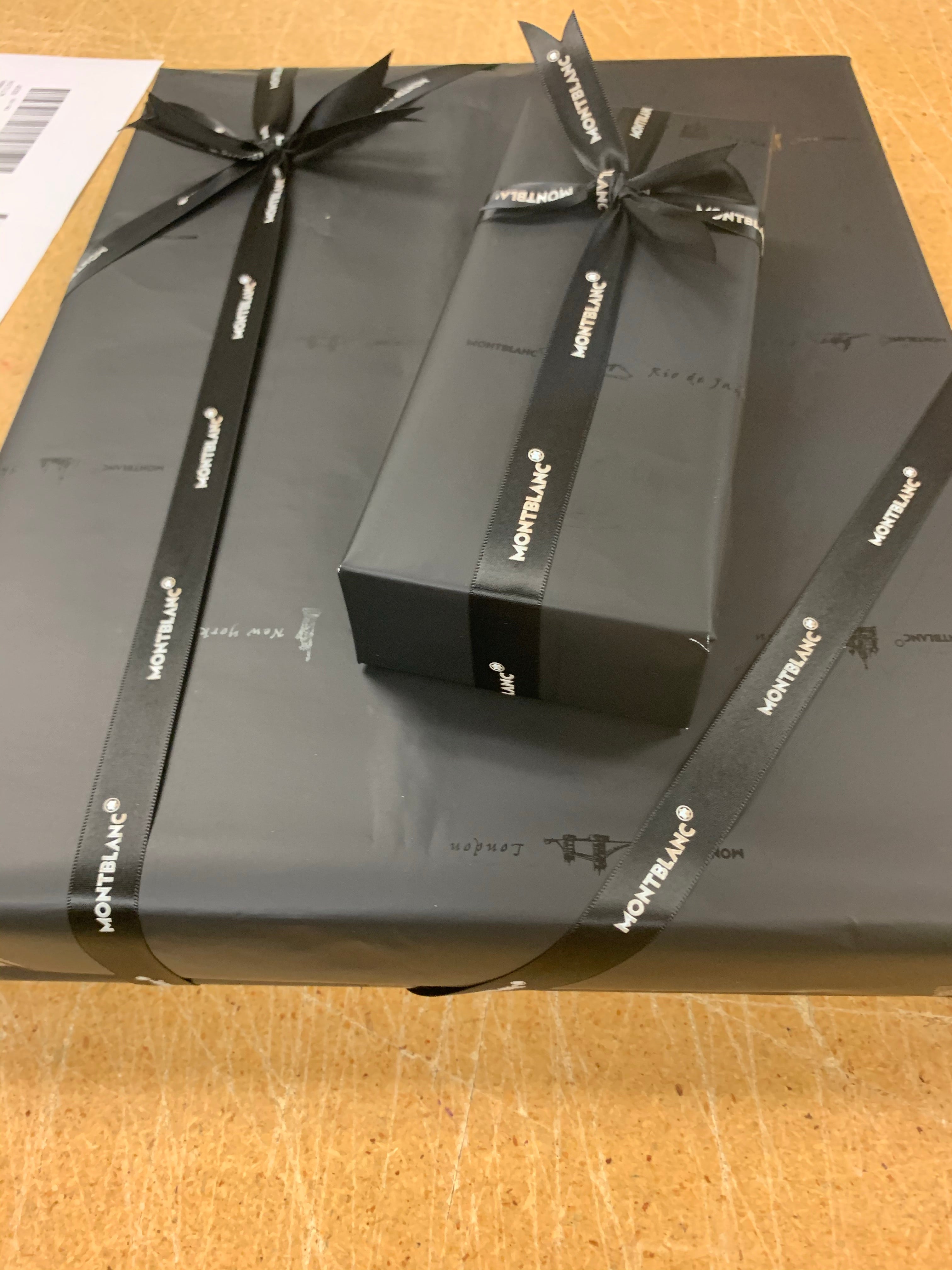 Gift Wrap-Pen Boutique Ltd