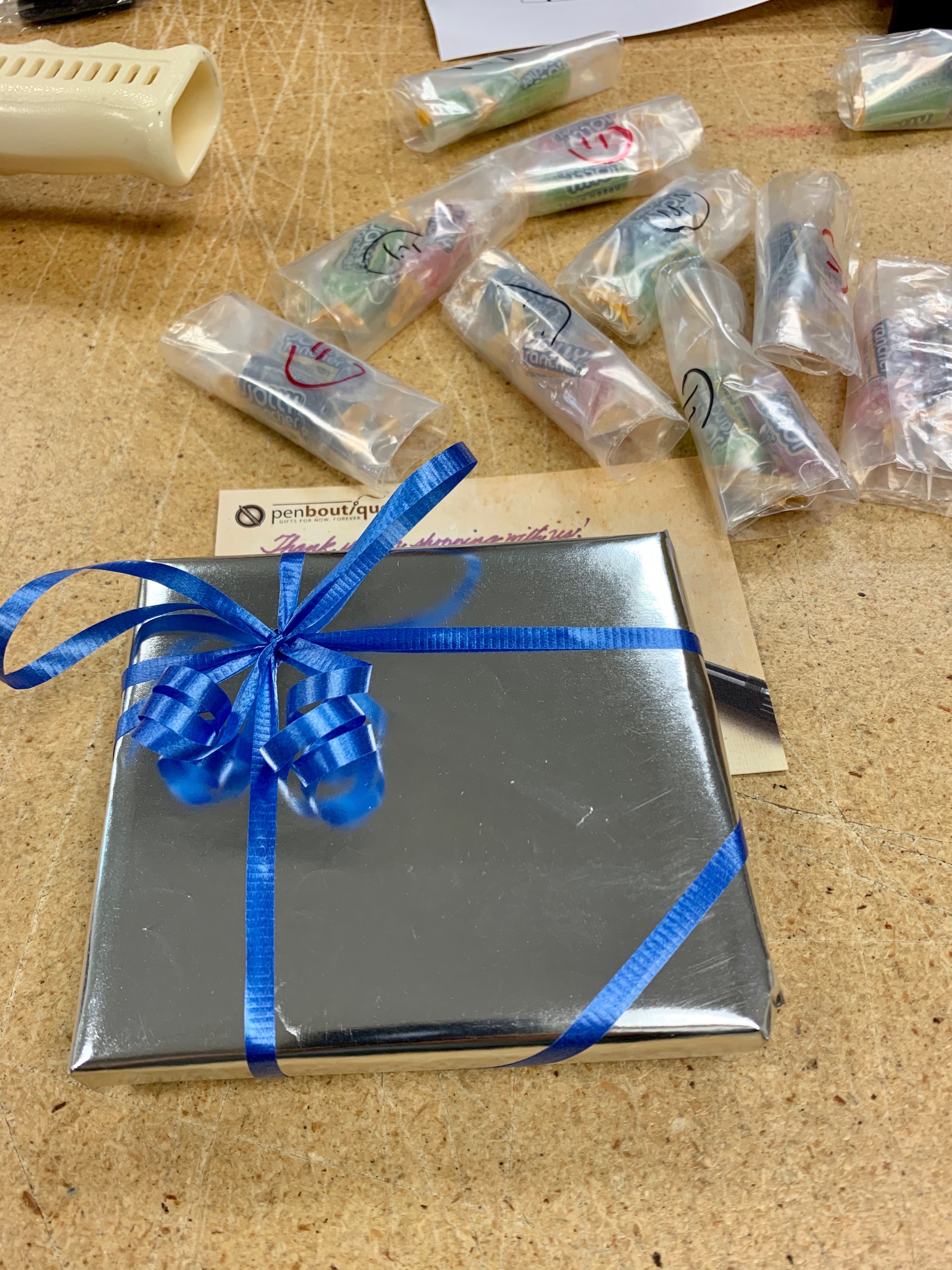 Gift Wrap-Pen Boutique Ltd