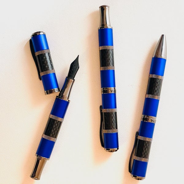 Playing with the Monteverde Regatta Sport Blue Fountain Pen