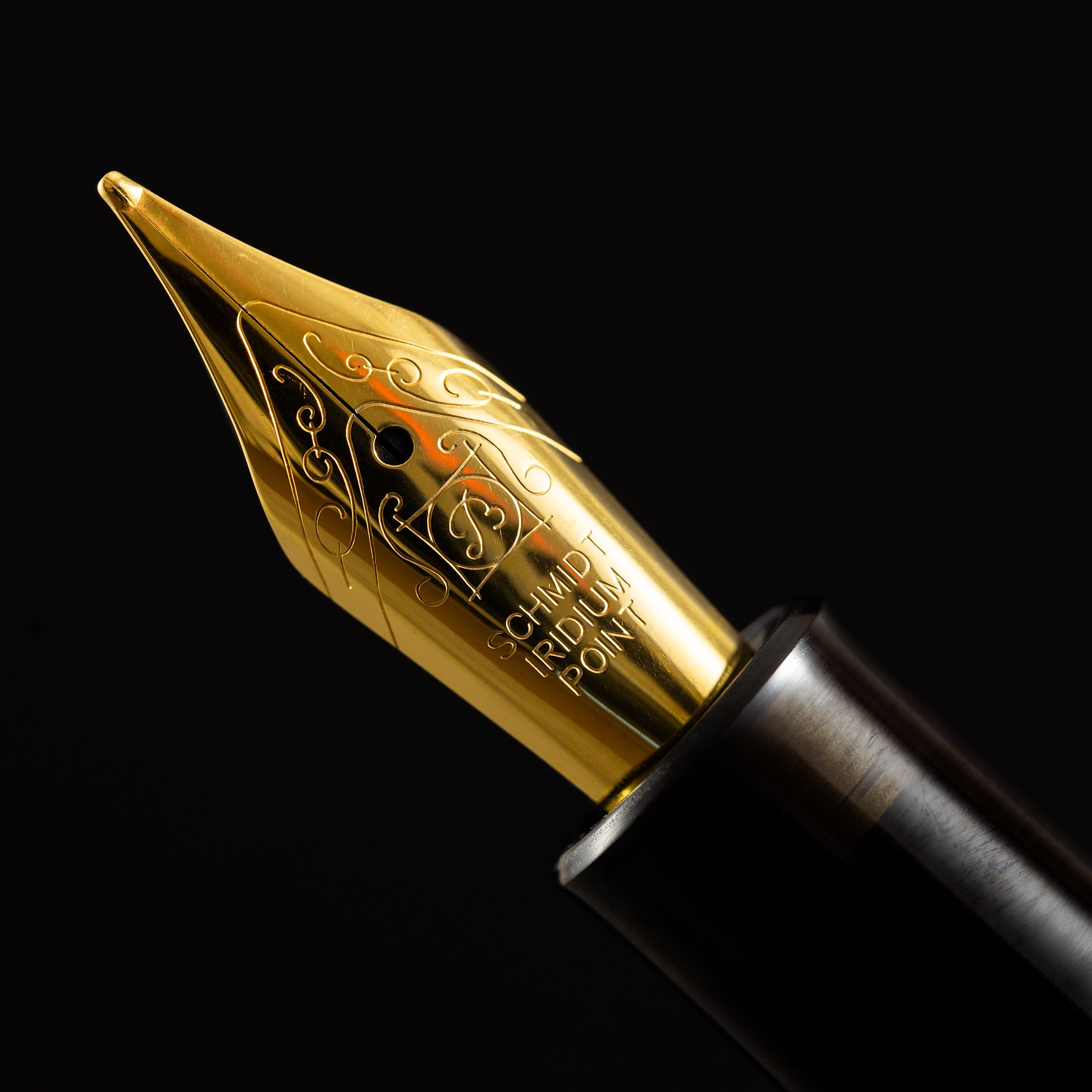 Zek Handpainted Tezhip Art Black with Gold Fountain Pen - Pen Boutique Ltd