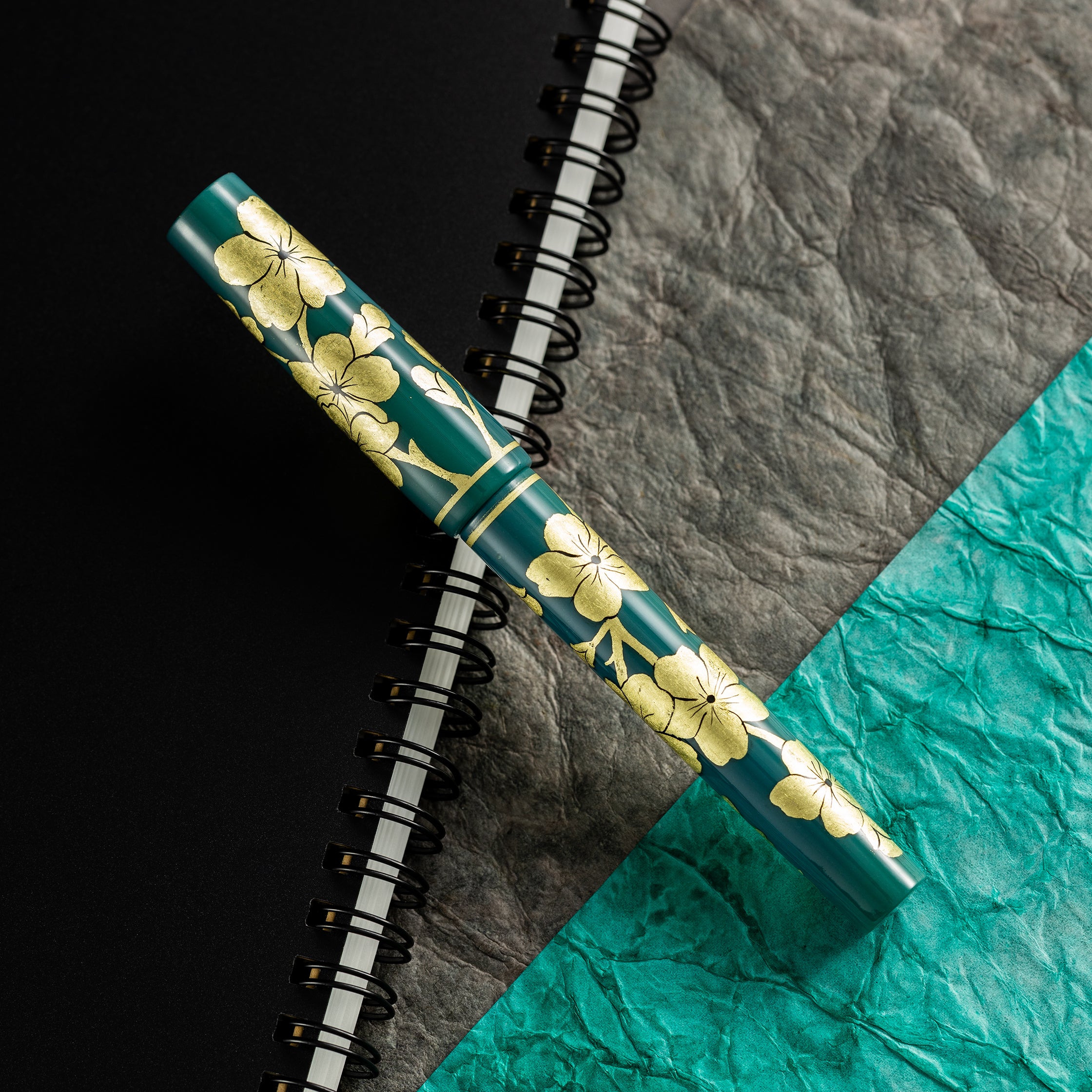 Zek Handpainted Tezhip Art Green with Gold Flower Fountain Pen - Pen Boutique Ltd