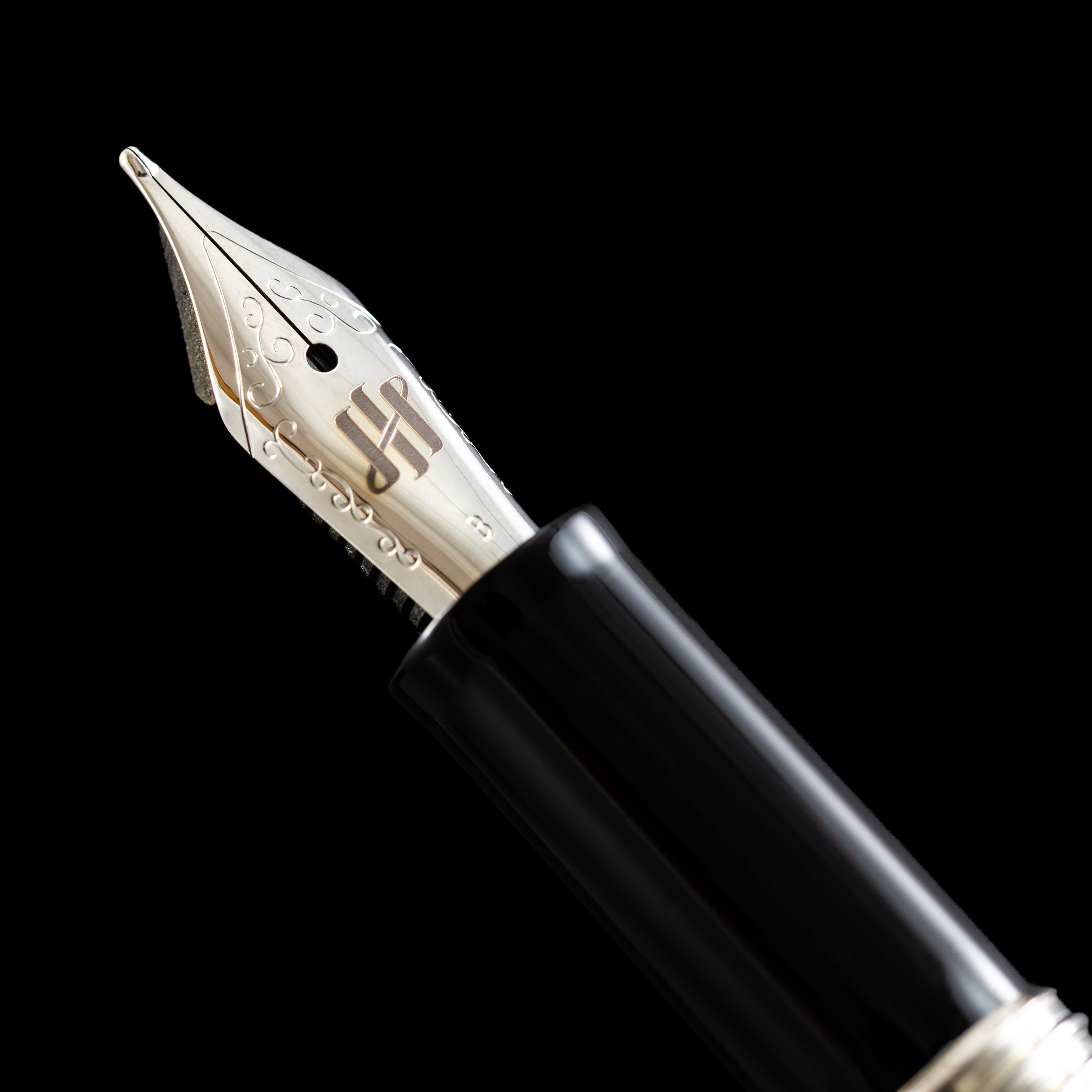 Montegrappa Armonia Fountain Pen - Black - Pen Boutique Ltd