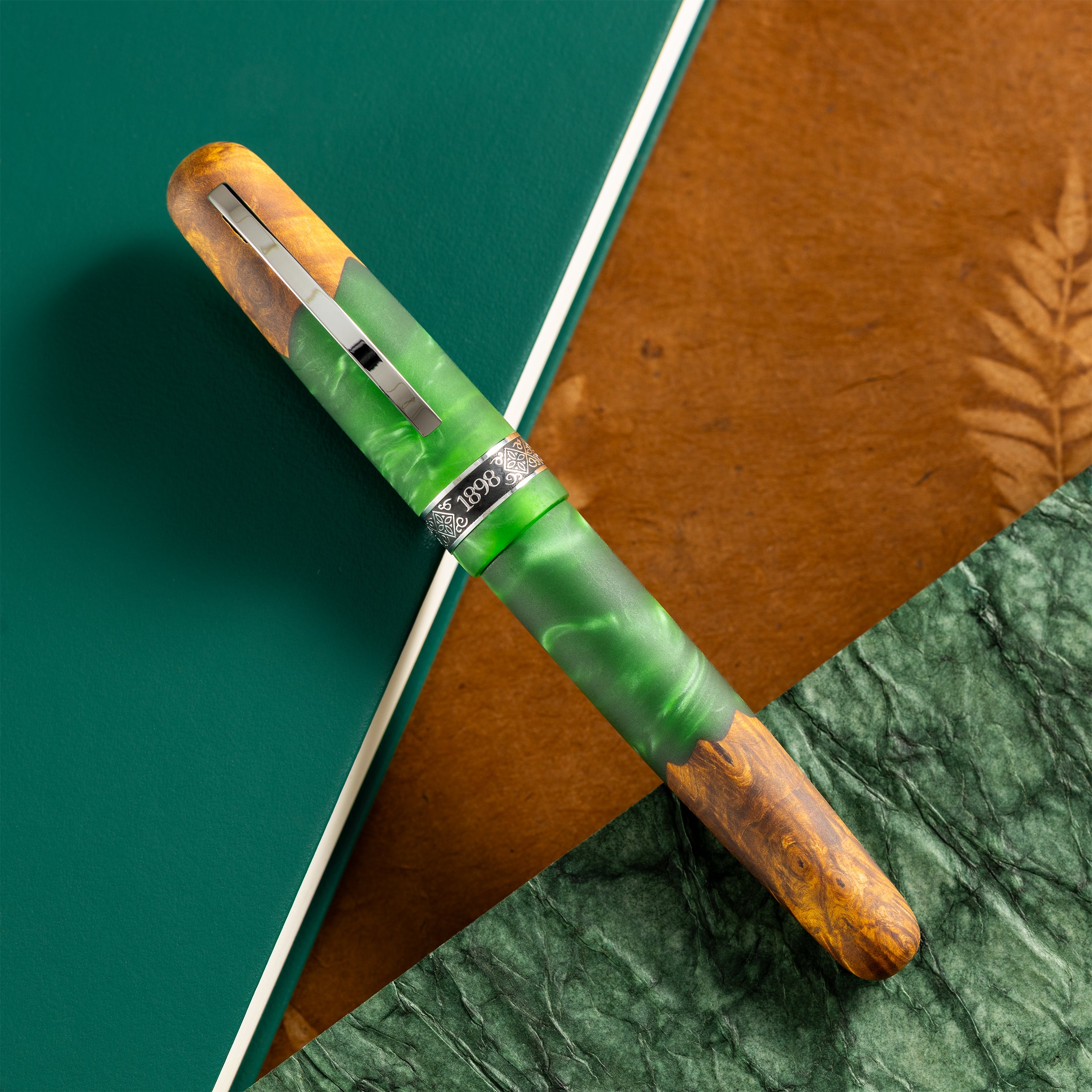 Conklin 1898 Collection Rollerball Pen - Spectra Green Fusion - Chrome Trim (Limited Edition)
