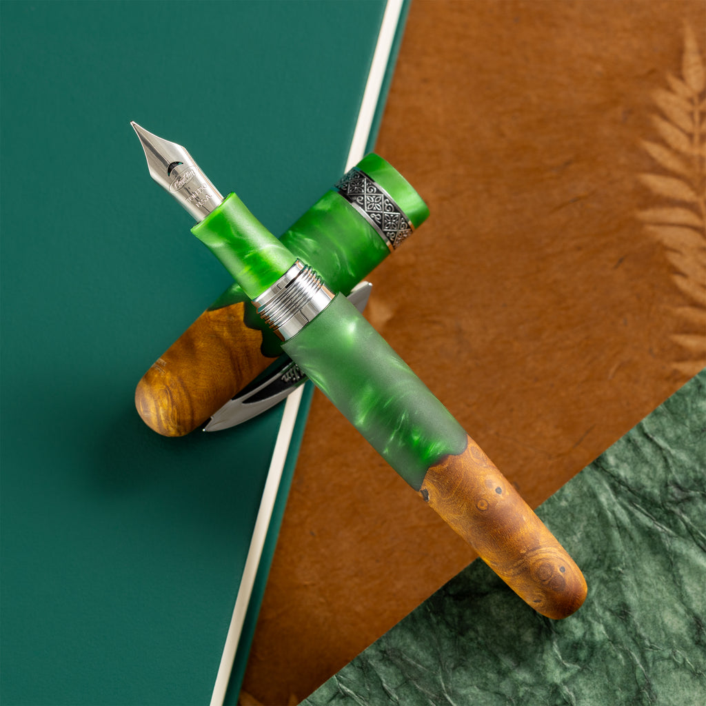 Conklin 1898 Collection Fountain Pen - Spectra Green Fusion - Chrome Trim (Limited Edition) - Pen Boutique Ltd