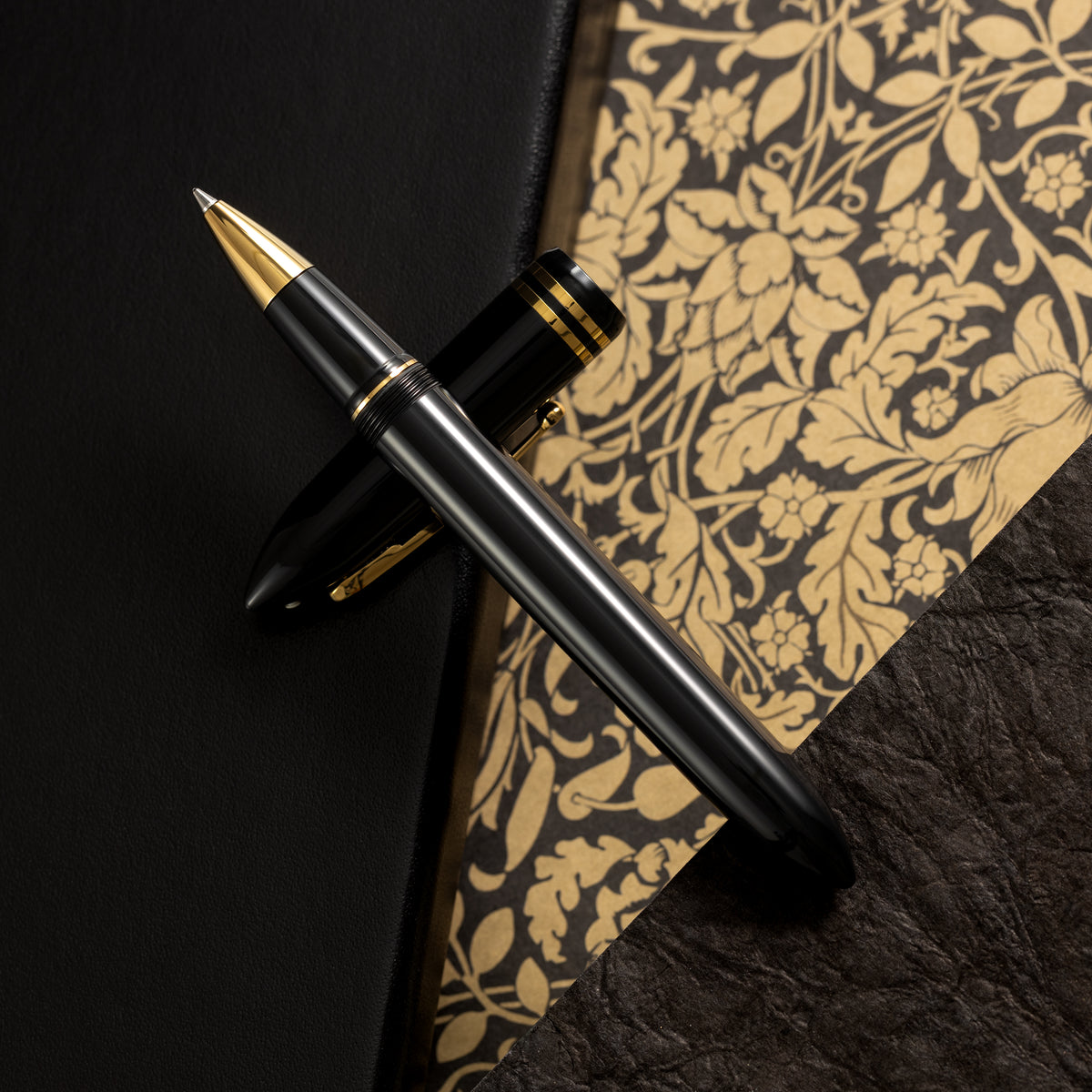 Sheaffer Balance III E893 Rollerball Pen - Glossy Black - Gold Trim - Pen Boutique Ltd