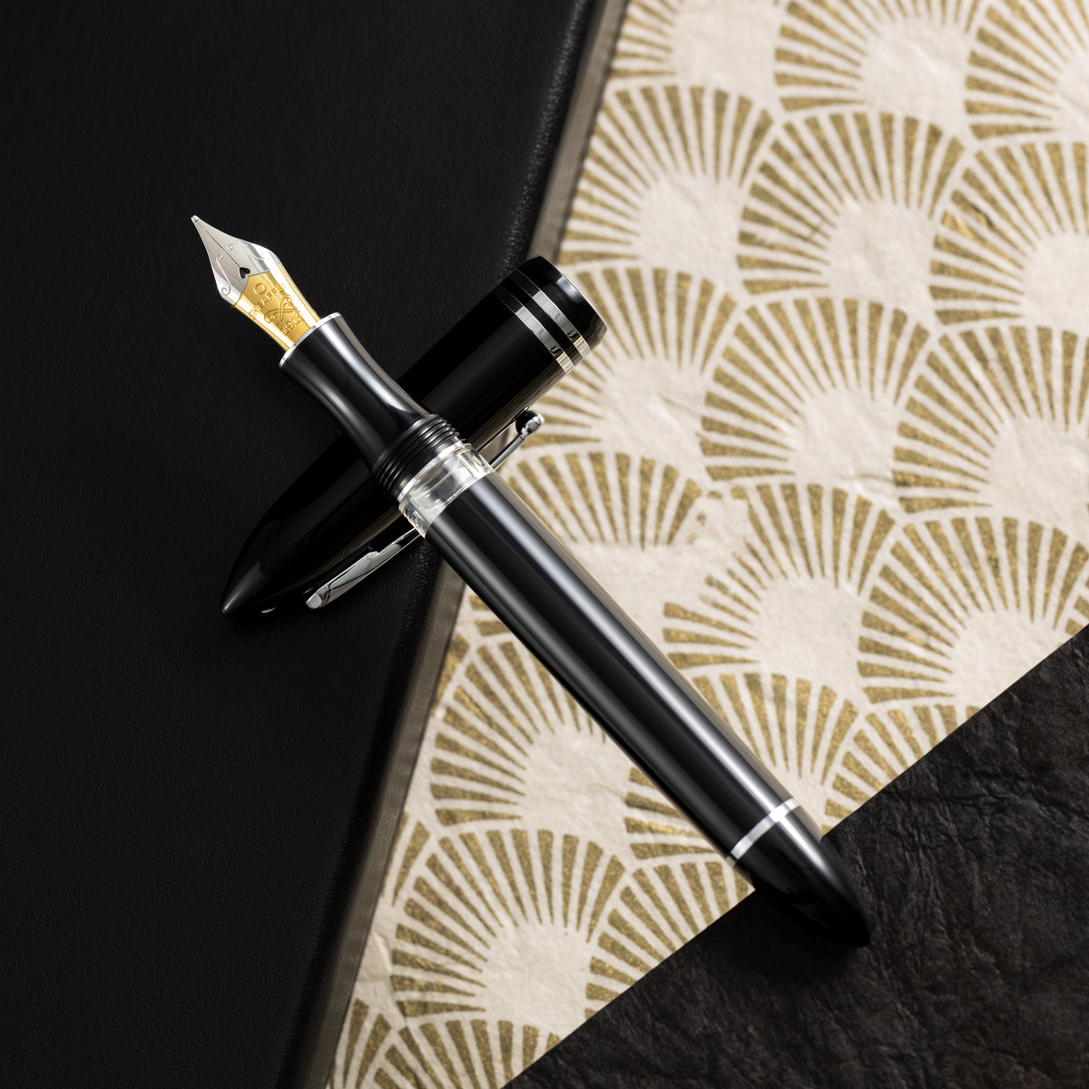 Sheaffer Balance III E892 Fountain Pen - Glossy Black - Chrome Trim - Pen Boutique Ltd