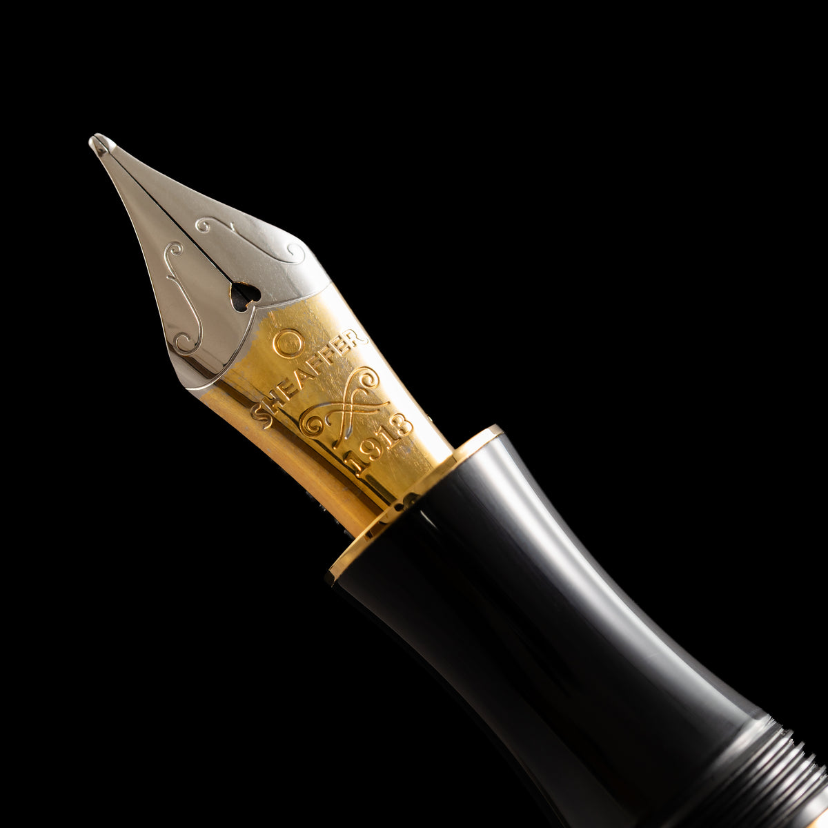Sheaffer Balance III E893 Fountain Pen - Glossy Black - Gold Trim