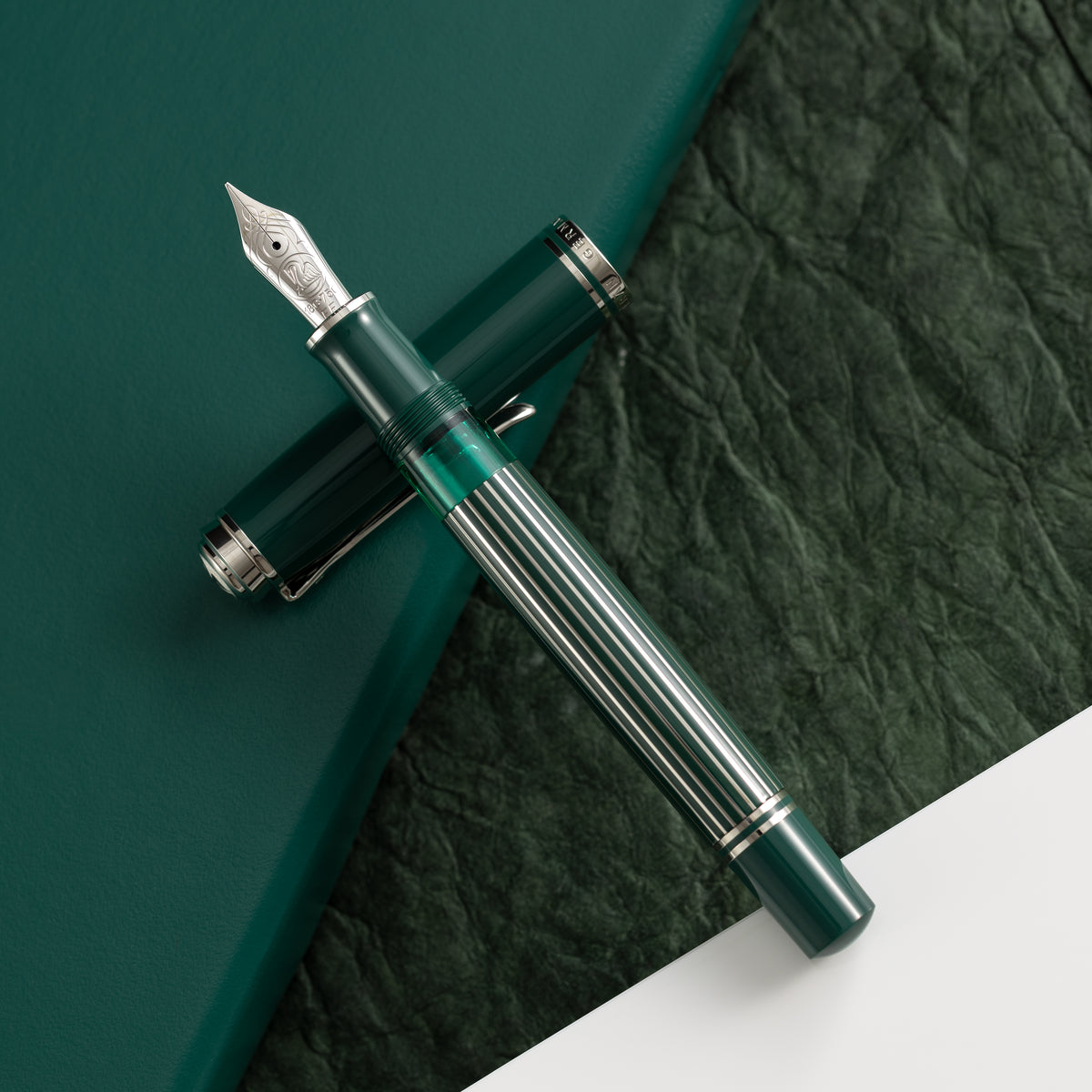 Pelikan Souveran Fountain Pen - M815 Metal Striped Green (Special Edition) - Pen Boutique Ltd