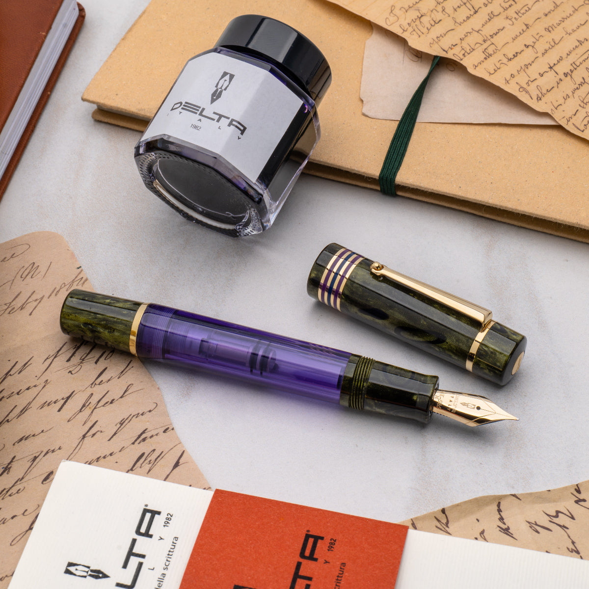 Delta Limited Edition Fountain Pen - Four Rings Misteria - 14K Gold-Pen Boutique Ltd