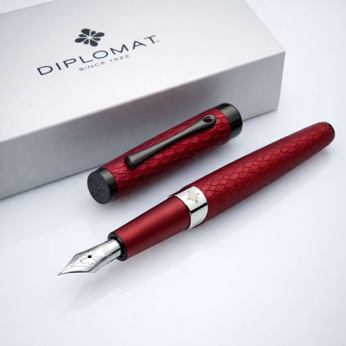 Diplomat Cobra Fountain Pen – Burgundy Red Guilloche-Pen Boutique Ltd