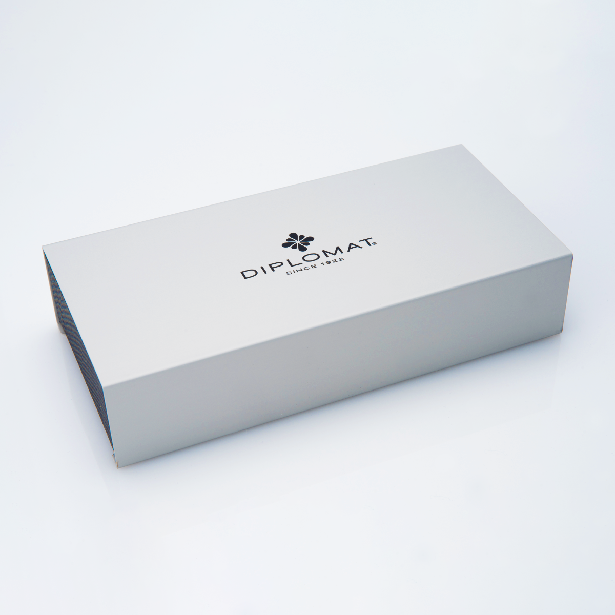 Diplomat Cobra Fountain Pen – Matte Black Guilloché-Pen Boutique Ltd