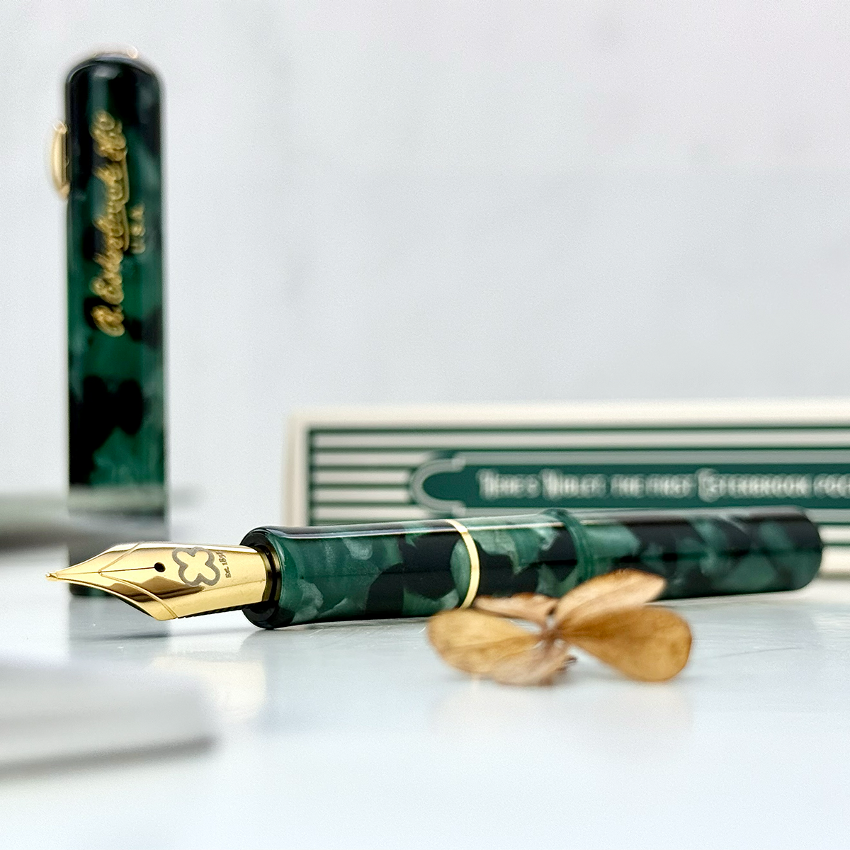 Esterbrook Niblet Fountain Pen - Evergreen - Gold Trim