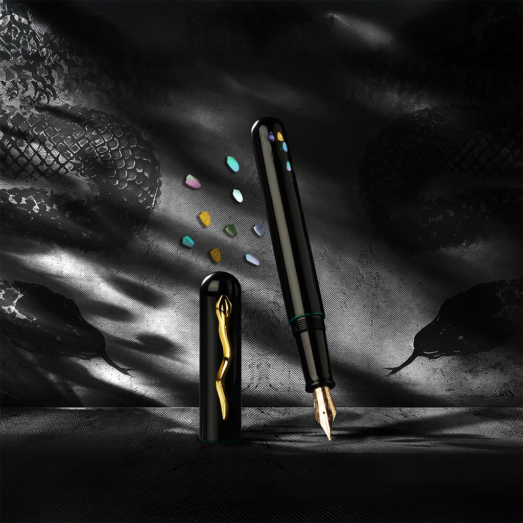 IKKAKU by Nahvalur 蟒 - Year of the Snake Urushi Fountain Pen – 14K Gold Nib-Pen Boutique Ltd