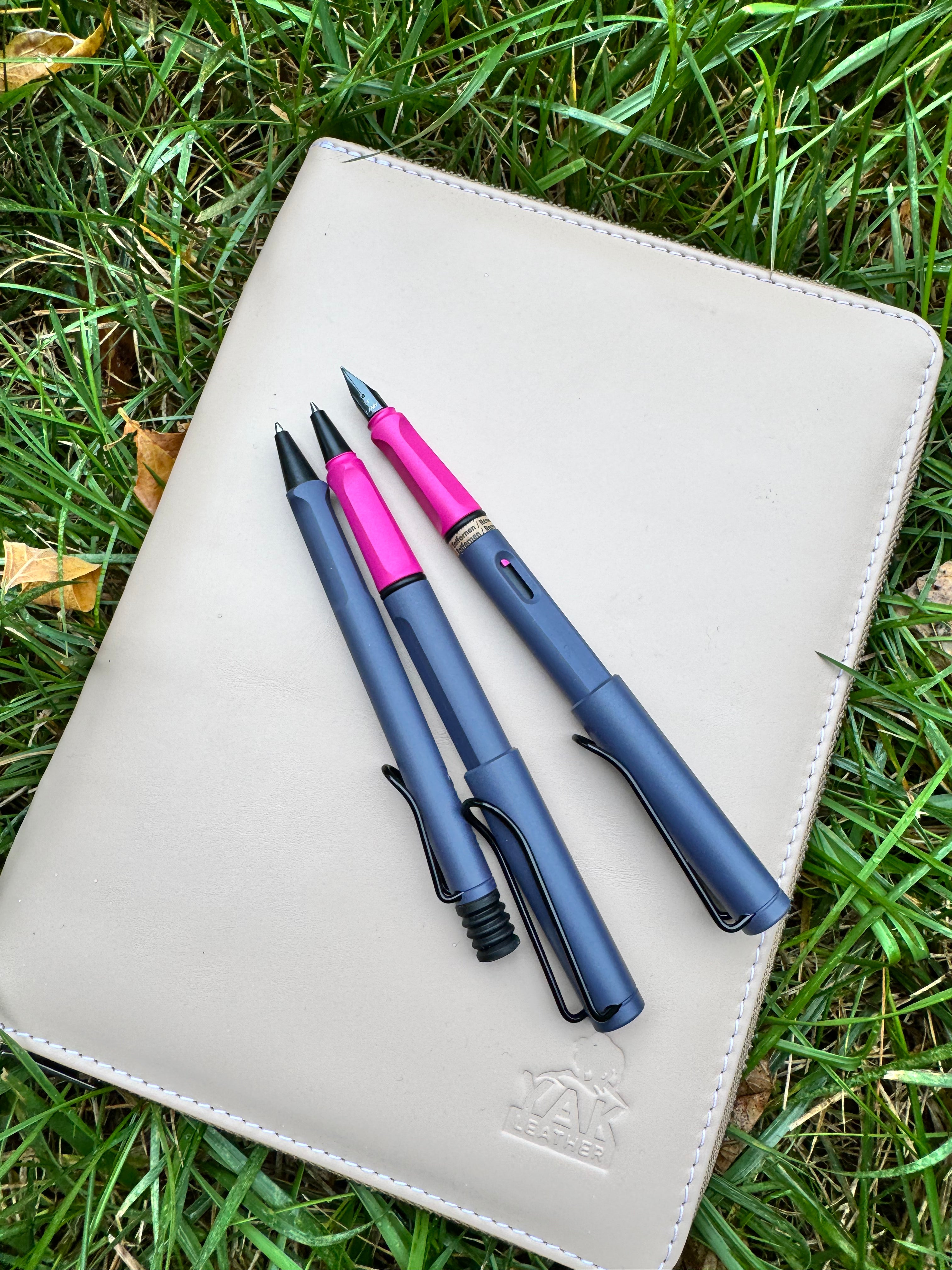 Pluma estilográfica Lamy Safari Kewi - Pink Cliff 2024 (Edición especial) 